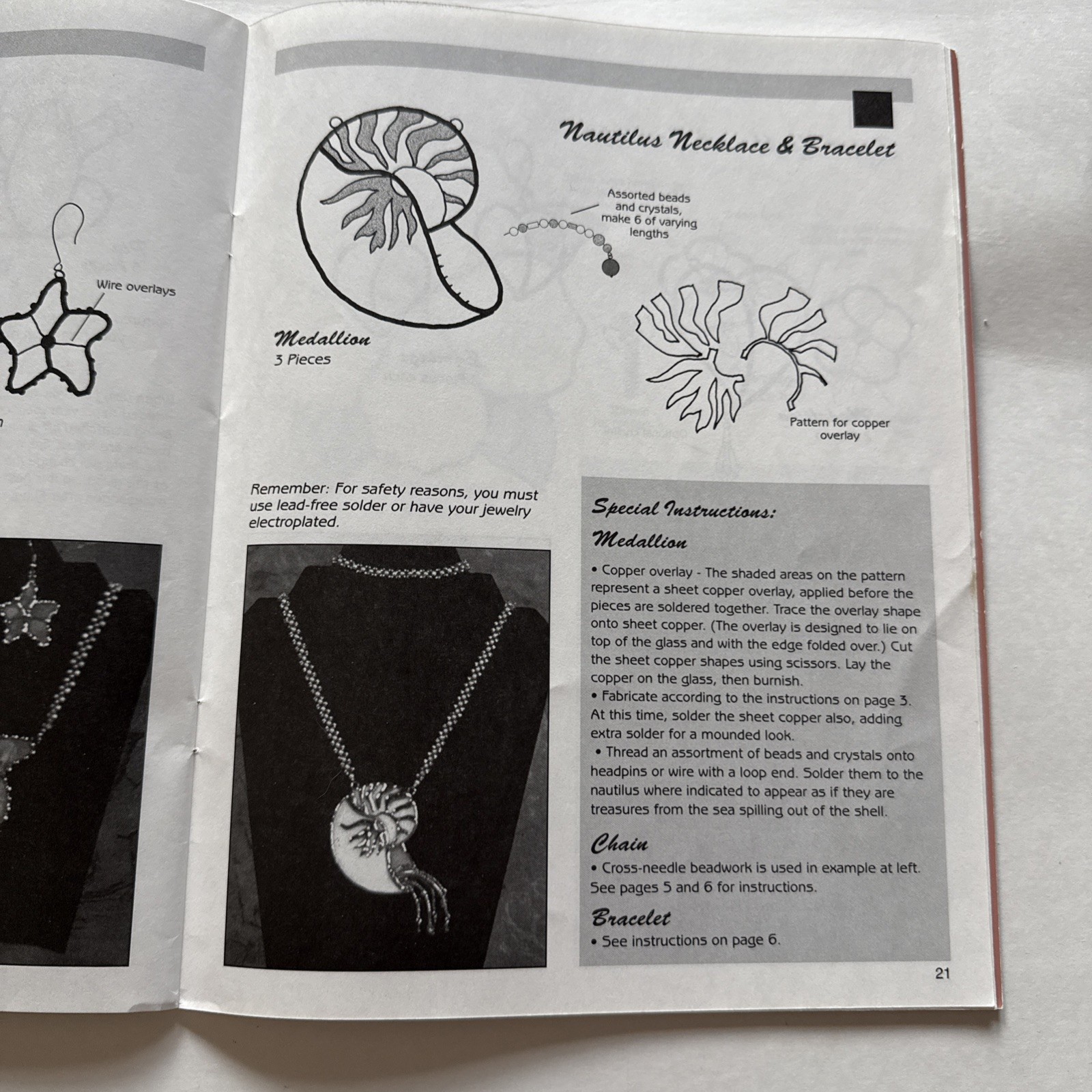 Sensational Jewelry In Glass Paperback Book 28 Pages