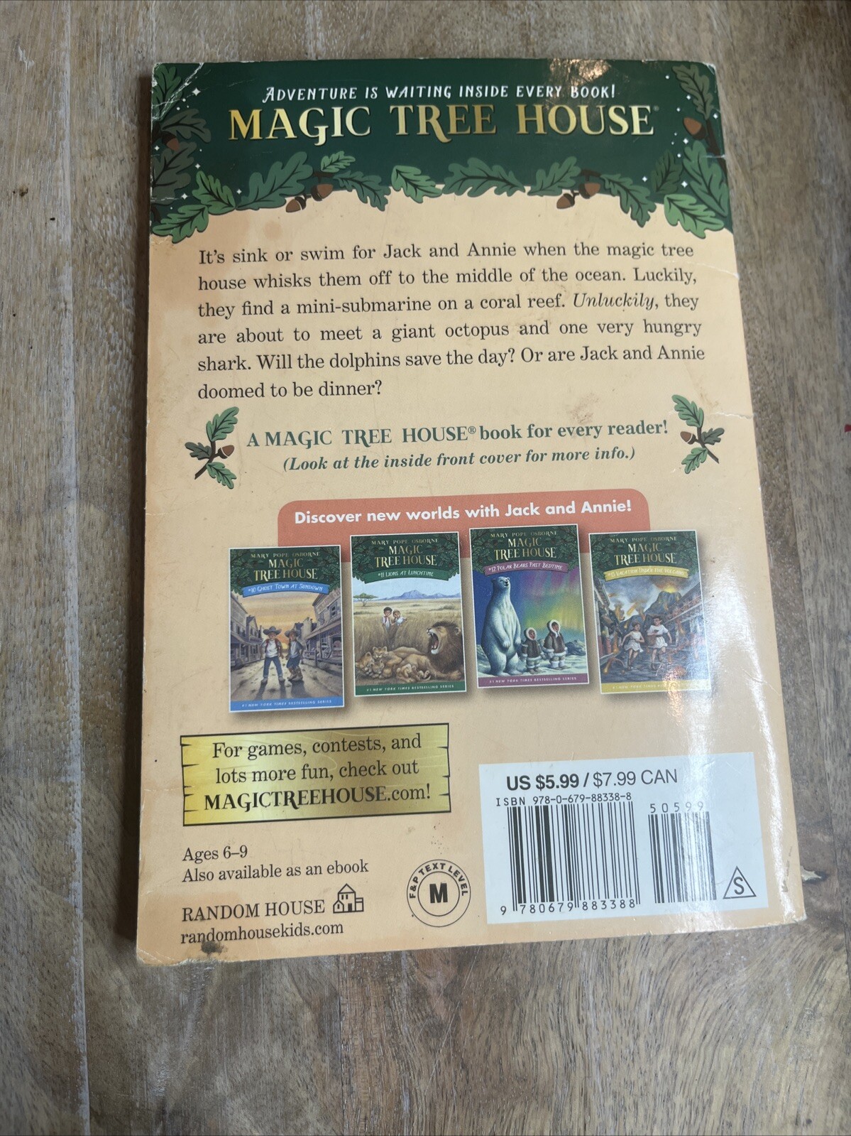 Dolphins at Daybreak (Magic Tree House, No. 9)