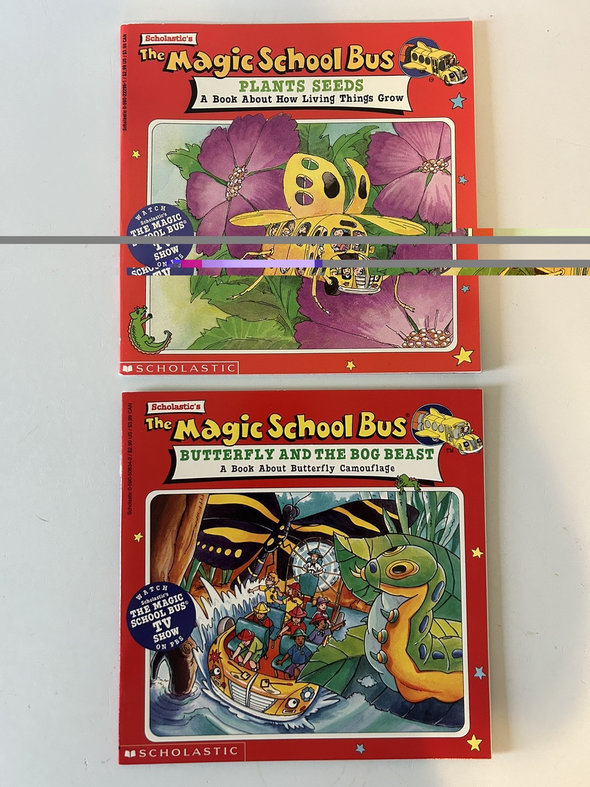 Lot of 9 Vintage Magic School Bus Books…5 Paperback…3 Hardcover…Extras…Stickers
