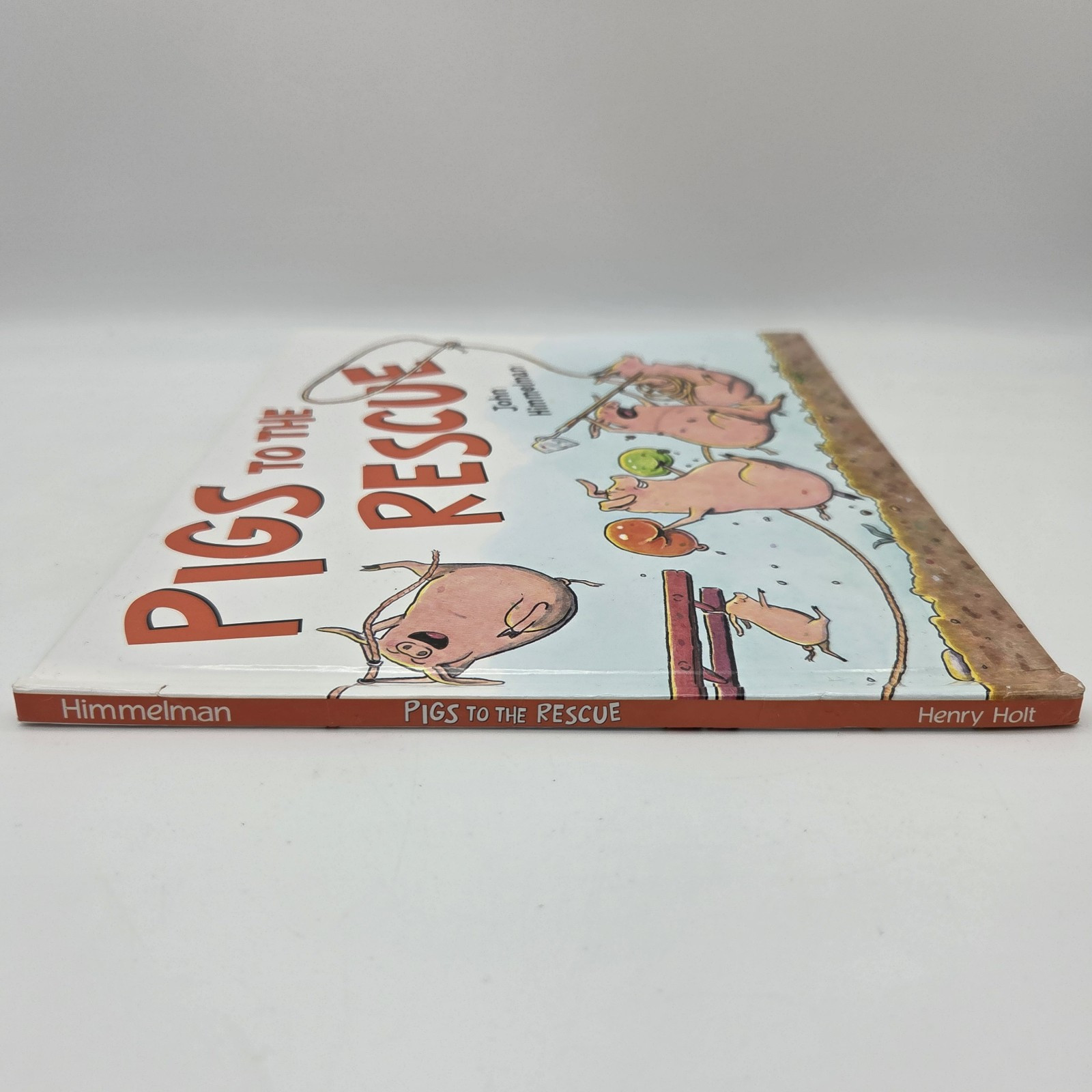 Pigs to the Rescue: A Picture Book by John Himmelman – Kid’s Stories Ships Fast