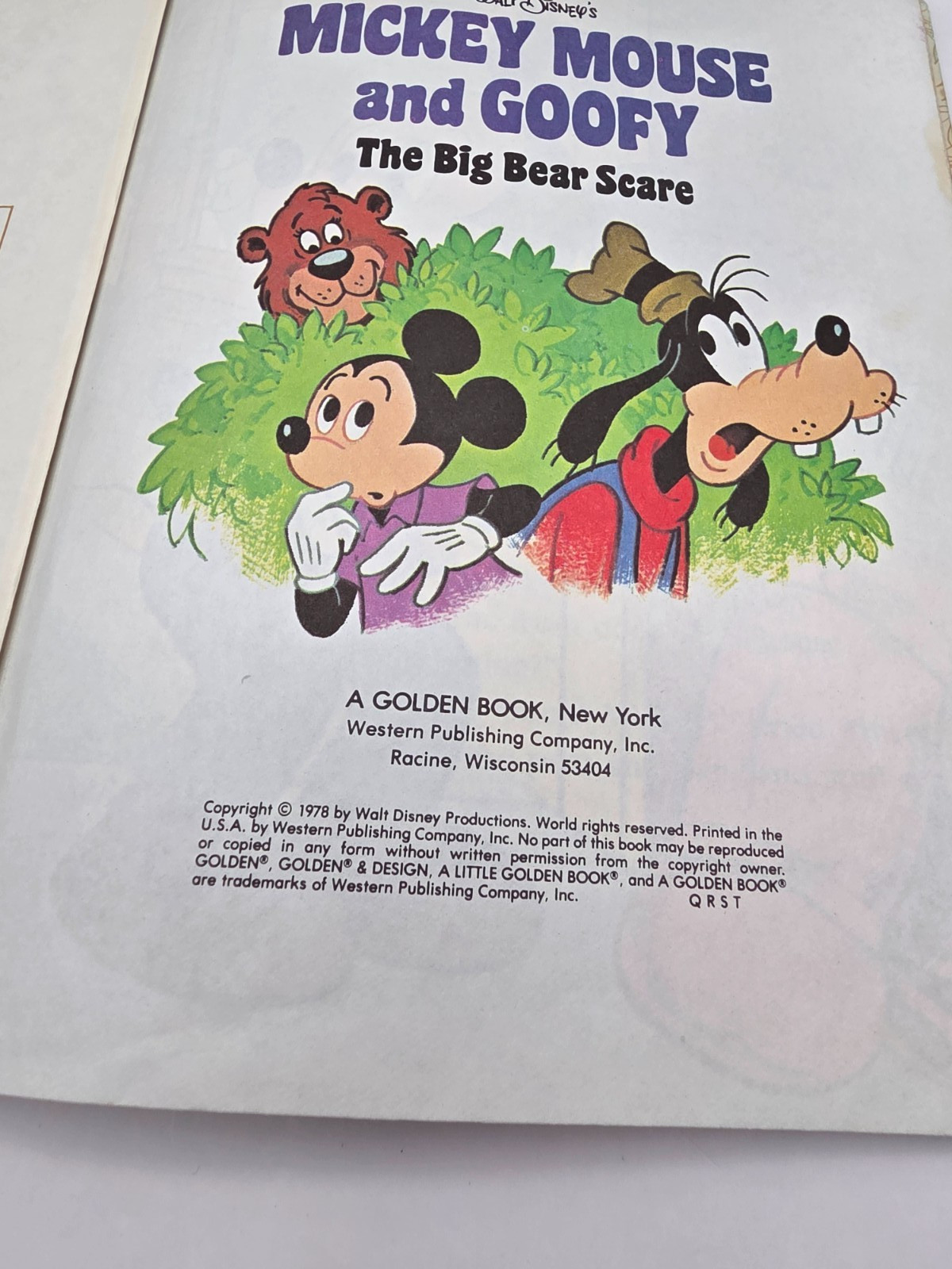 Disney’s Mickey Mouse and Goofy The Big Bear Scare A Little Golden Book (1978)