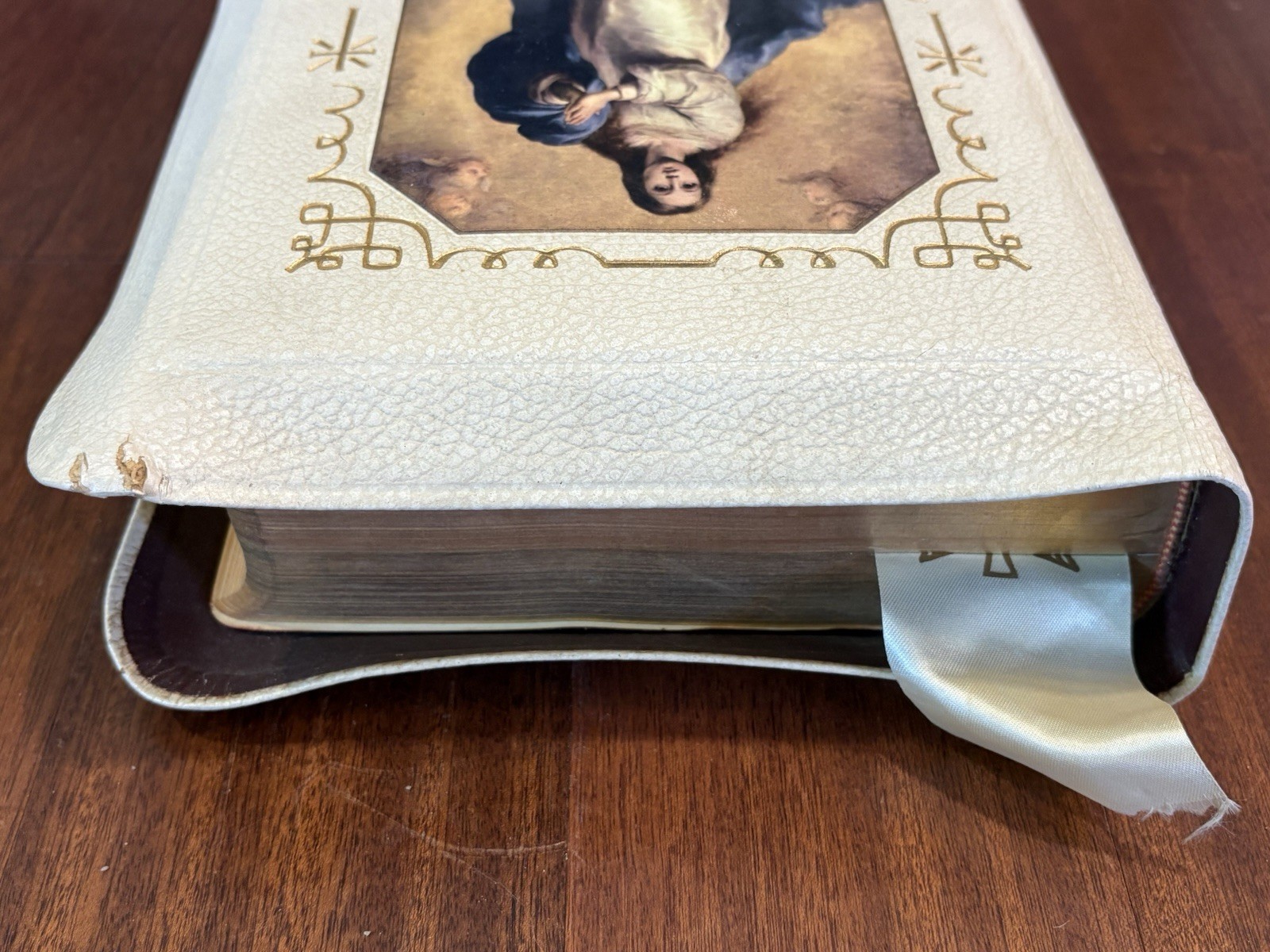Vintage 1958 Holy Bible The Holy Angels Edition Catholic Press Inc. Illustrated