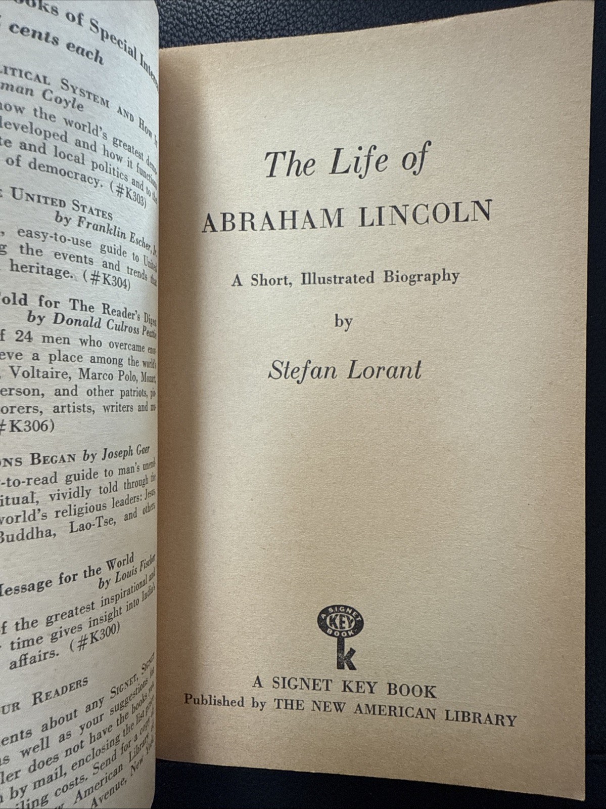 THE LIFE OF ABRAHAM LINCOLN by Stefan Lorant 1955 Vintage Signet PAPERBACK BOOK