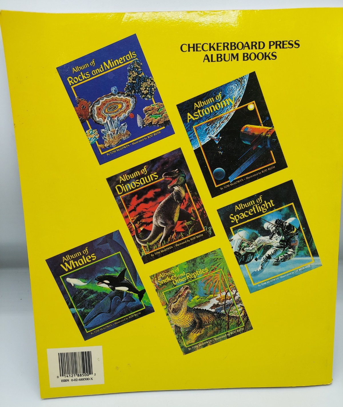 Vintage 1987 Album Of Dinosaurs Paperback Book By Tom McGowen