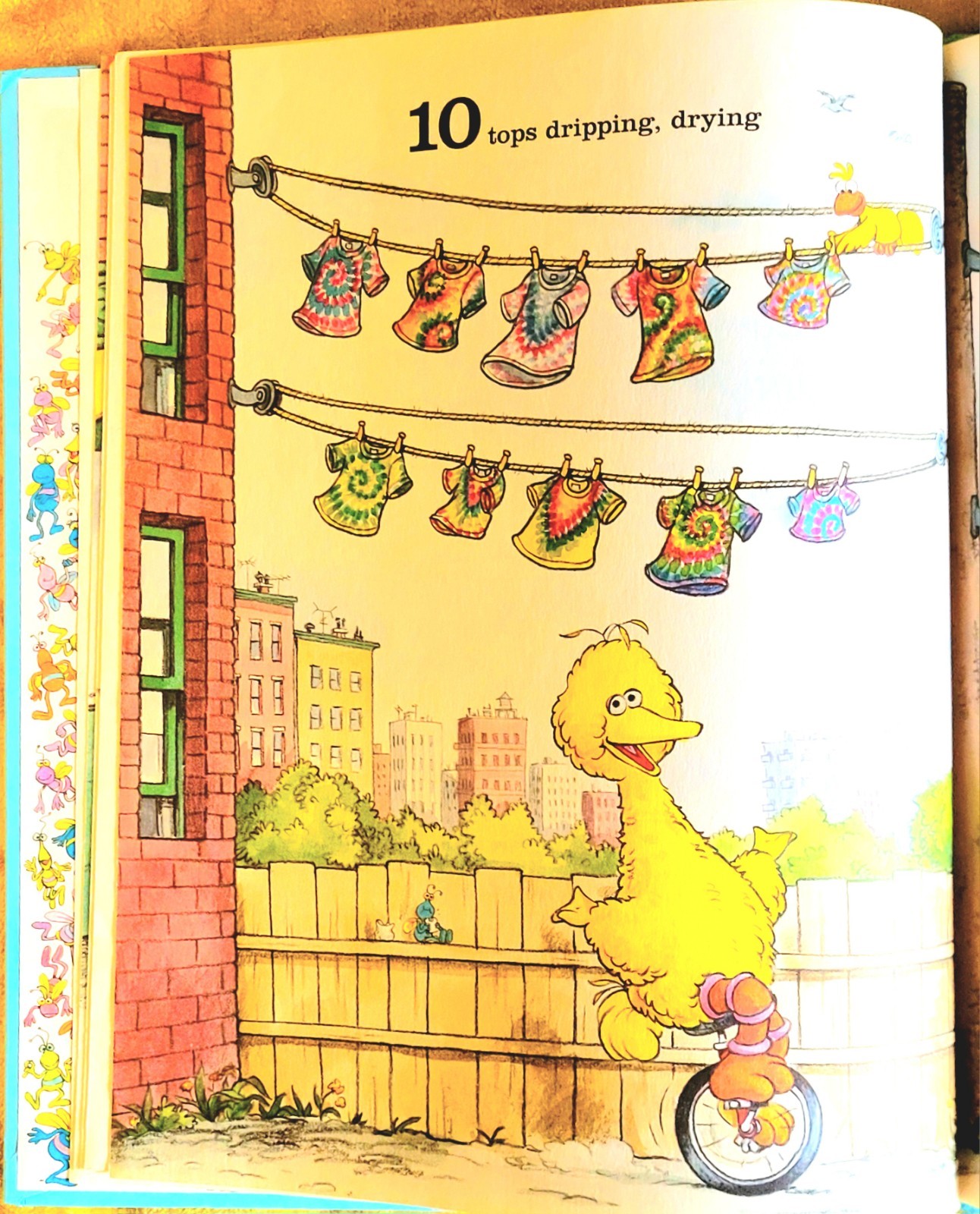 CTW SESAME STREET 1, 2, 3: A COUNTING BOOK FROM 1 TO 100 IN PERFECT CONDITION!