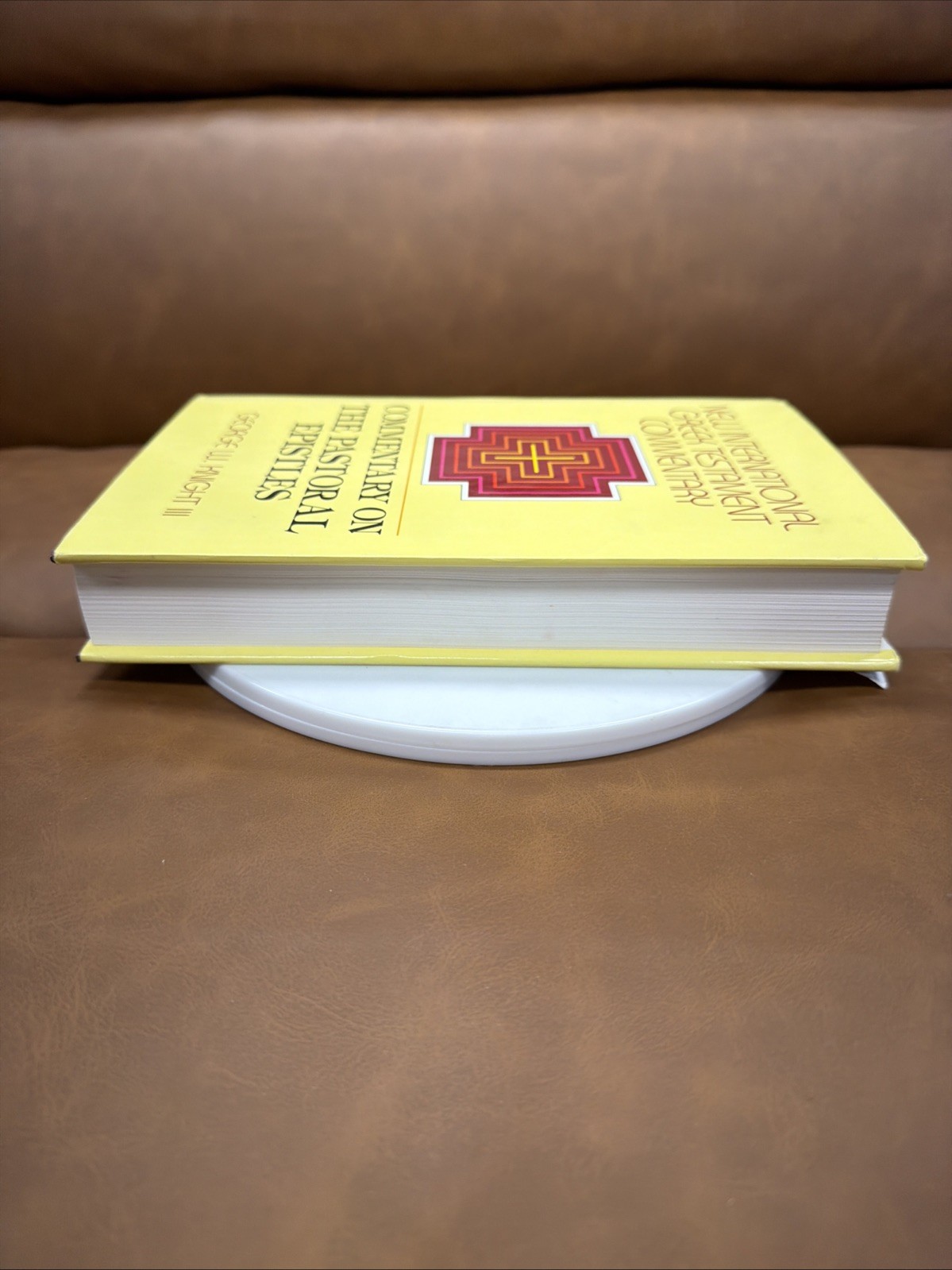NEW INTERNATIONAL GREEK TESTAMENT COMMENTARY: THE PASTORAL By George W. Knight