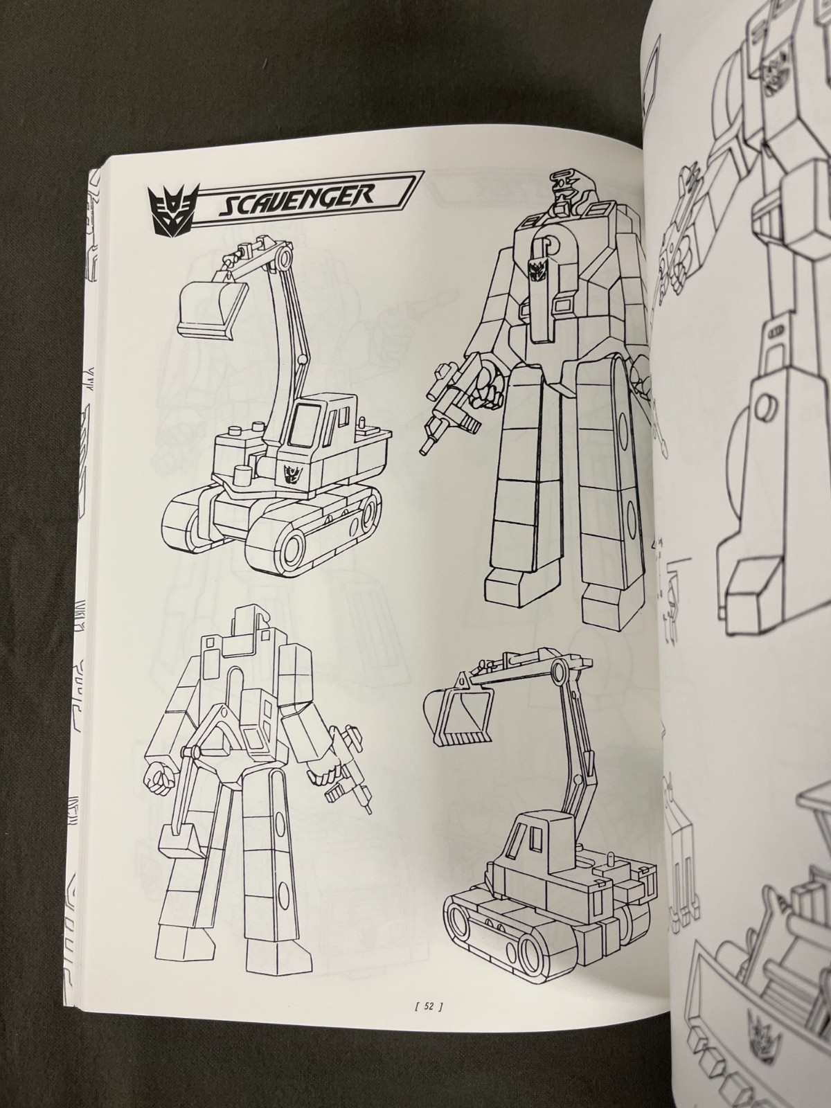Transformers: The Complete Ark : By Sorenson & Forster : Light shelf wear