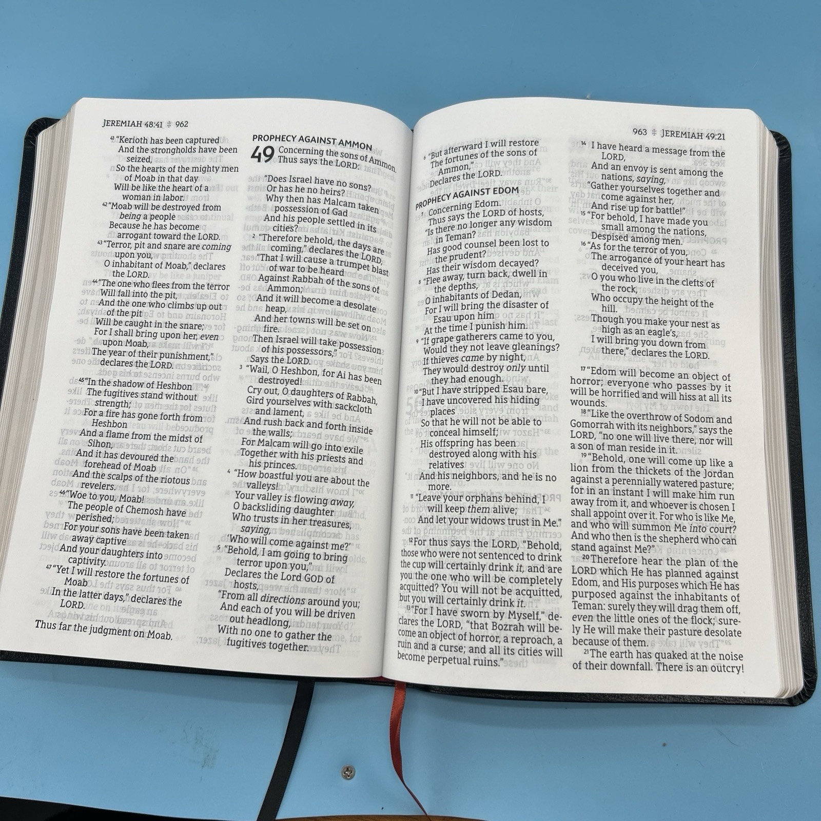 NASB Giant Print Bible, Bonded Leather Black, Red Letter, 1995 Text