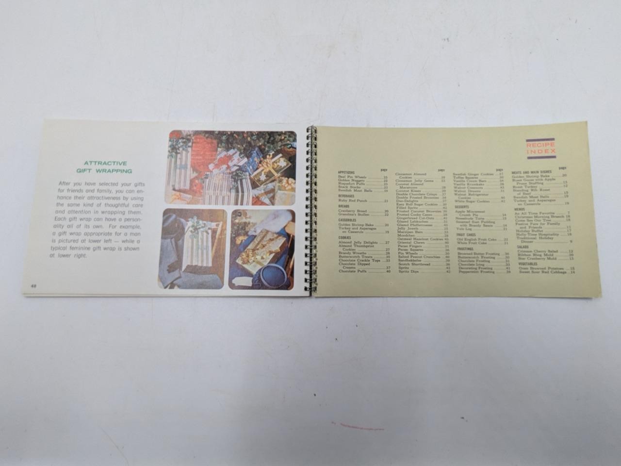 1963 WE Energies Cookie Book Wisconsin Electric Christmas Cooky Recipe Book A