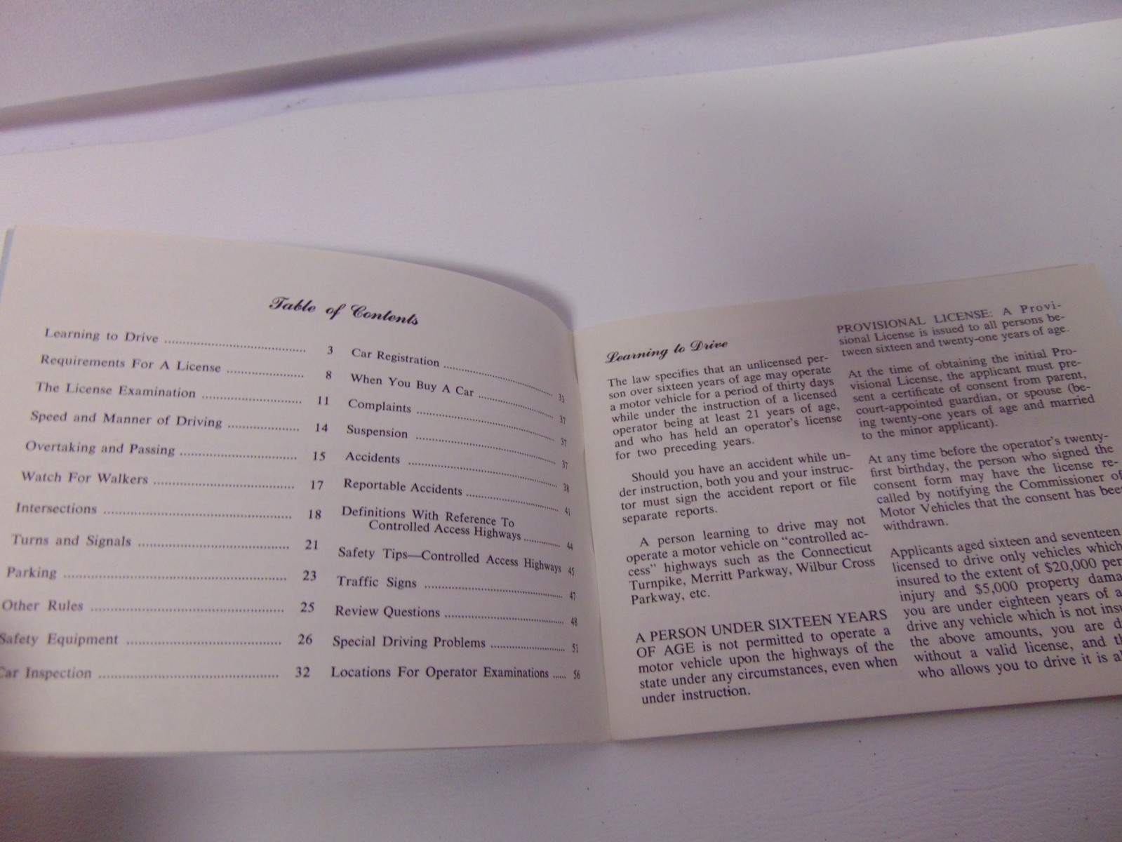 1972 Connecticut Driver’s Manual 53 pages Department of Motor Vehicles 6″ x 4 “