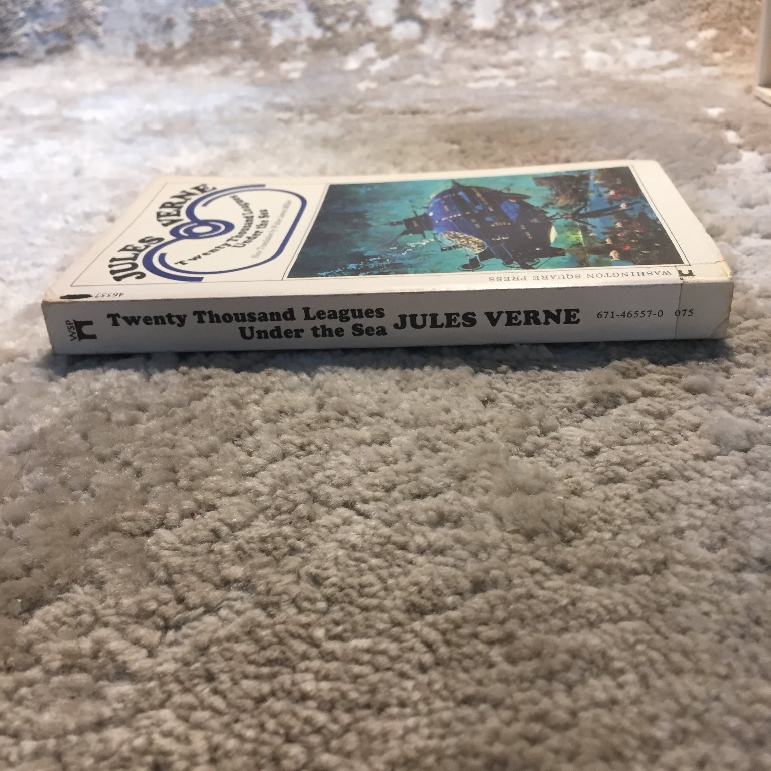 Twenty Thousand Leagues Under the Sea Jules Verne Washington Square Press PB