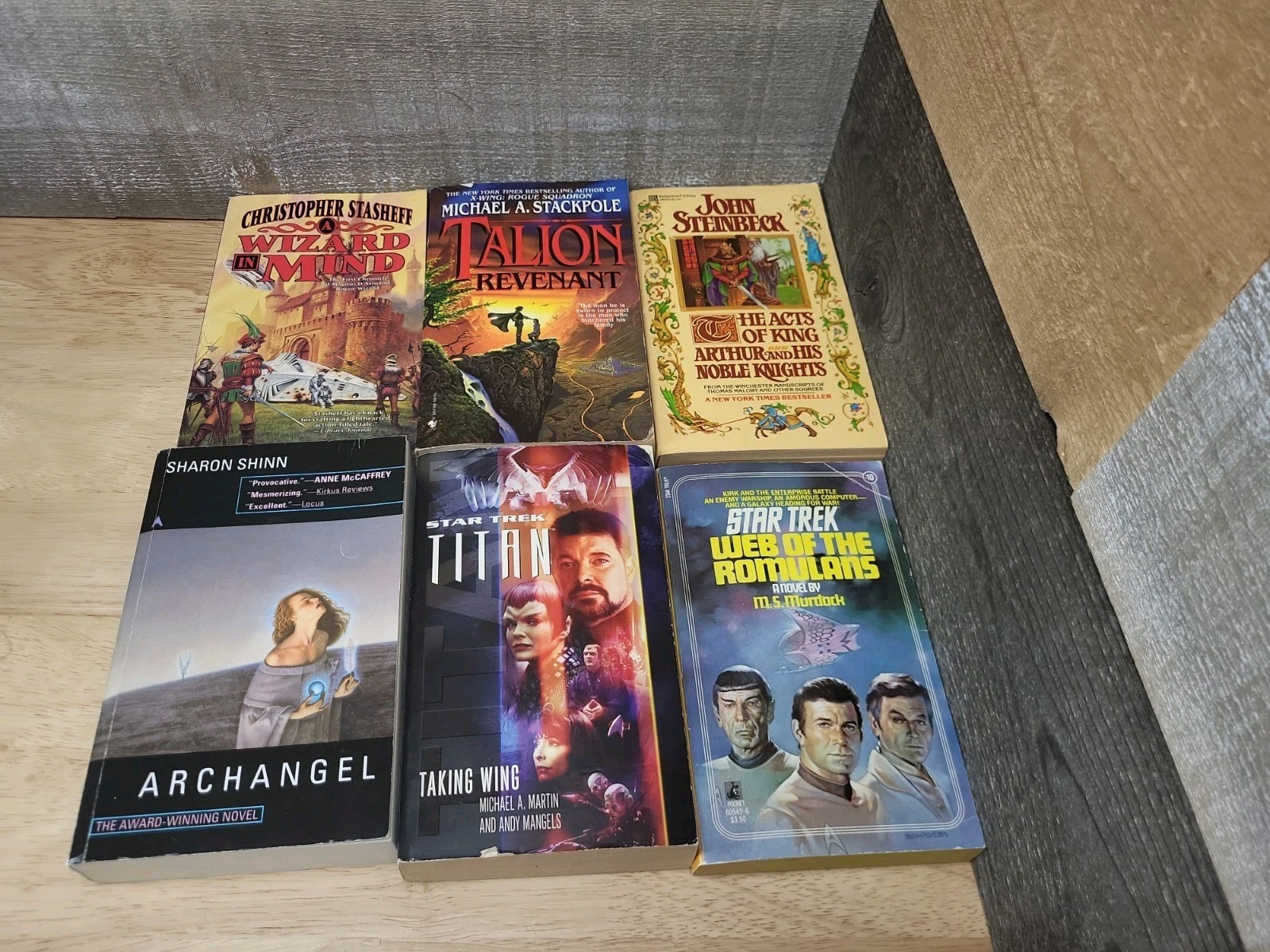 Lot Of 14 Sci-fi/Fantasy Books
