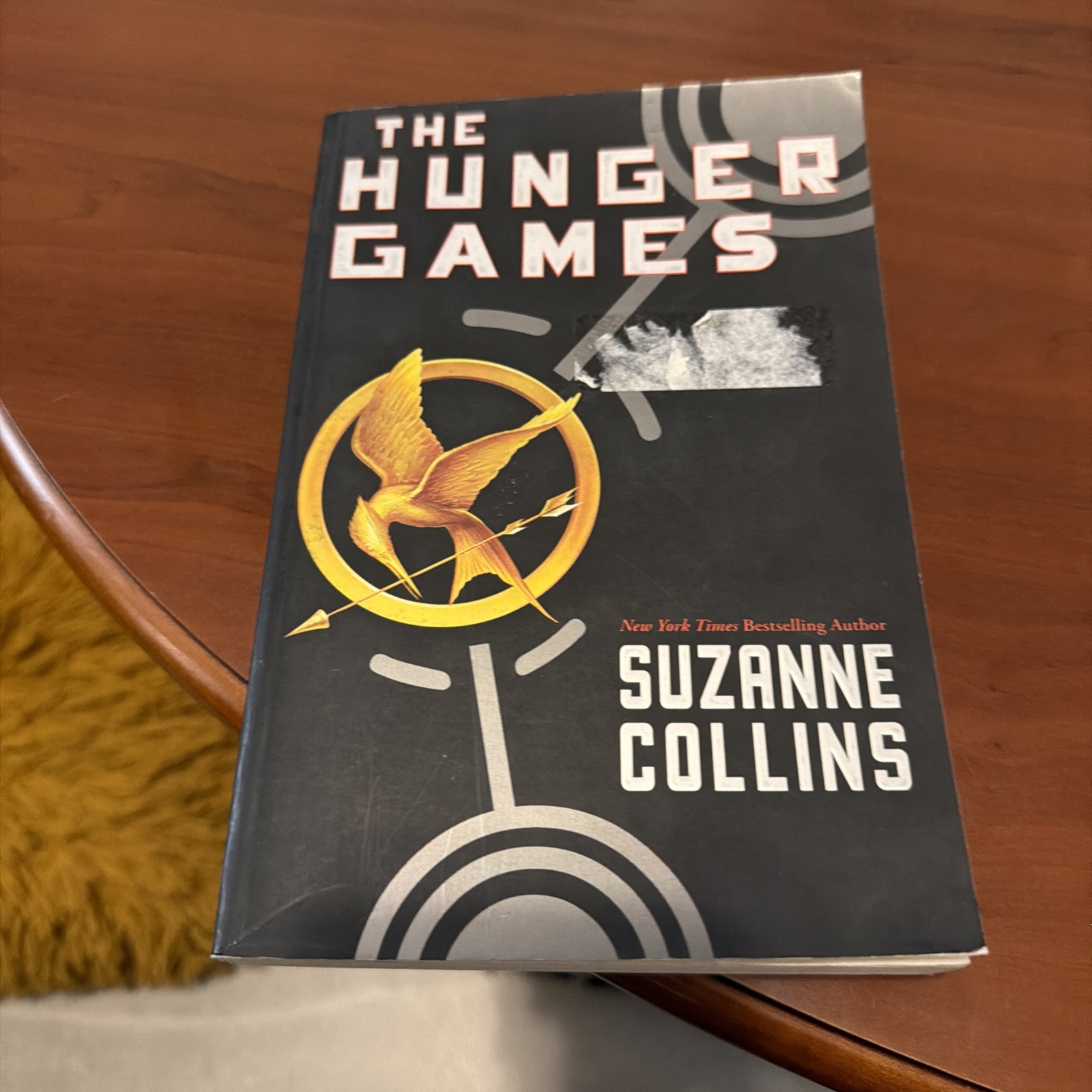 Hunger Games (Hunger Games, Book One) by Suzanne Collins (2010, Trade Paperback)
