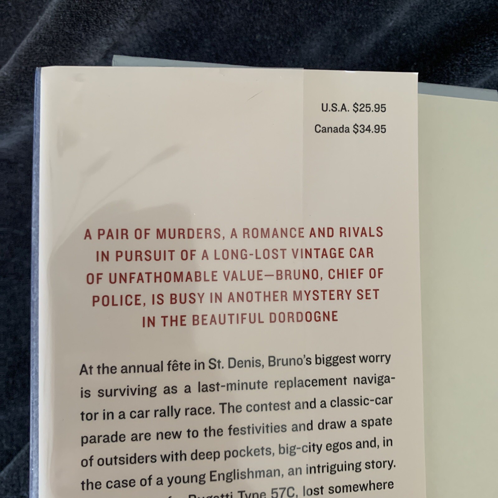 Signed, 1st edition! Fatal Pursuit by Walker, Martin 2016 HCDJ/DJ cover Like new