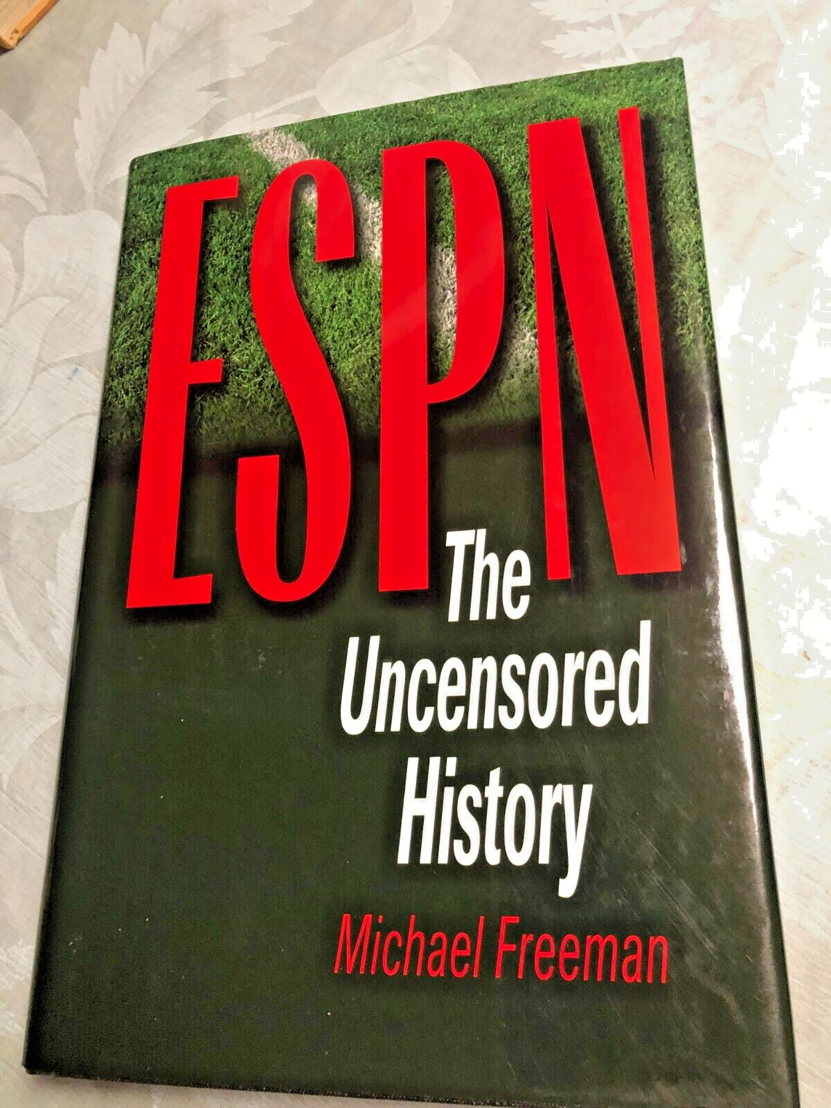 RARE 1ST EDITION! ESPN : The Uncensored History by Michael A Freeman (2000) FINE