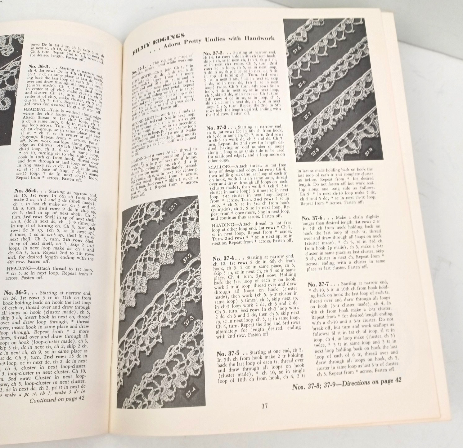 Vintage 1980 Dover Needlework Series Crocheting Edging Rita Weiss Book