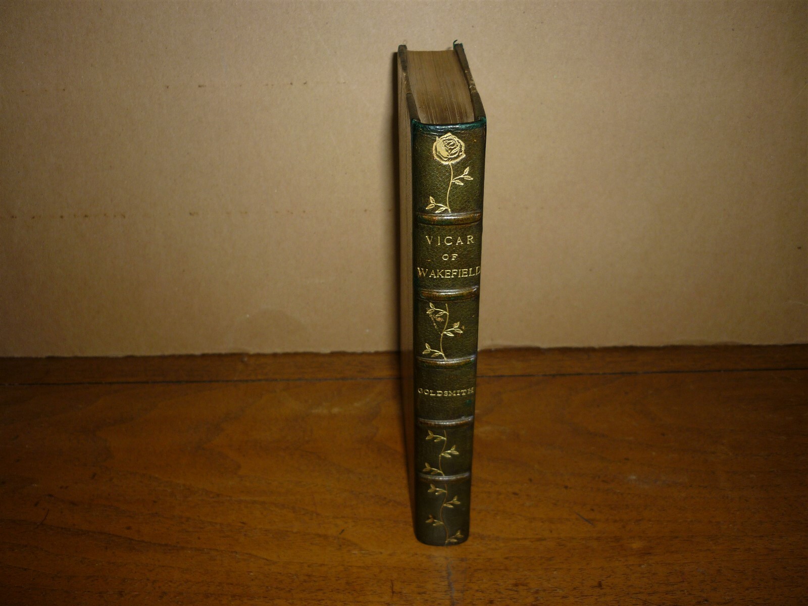 Oliver Goldsmith. Vicar of Wakefield. Dent/Dutton, 1904. Ills. Half-leather. VG.