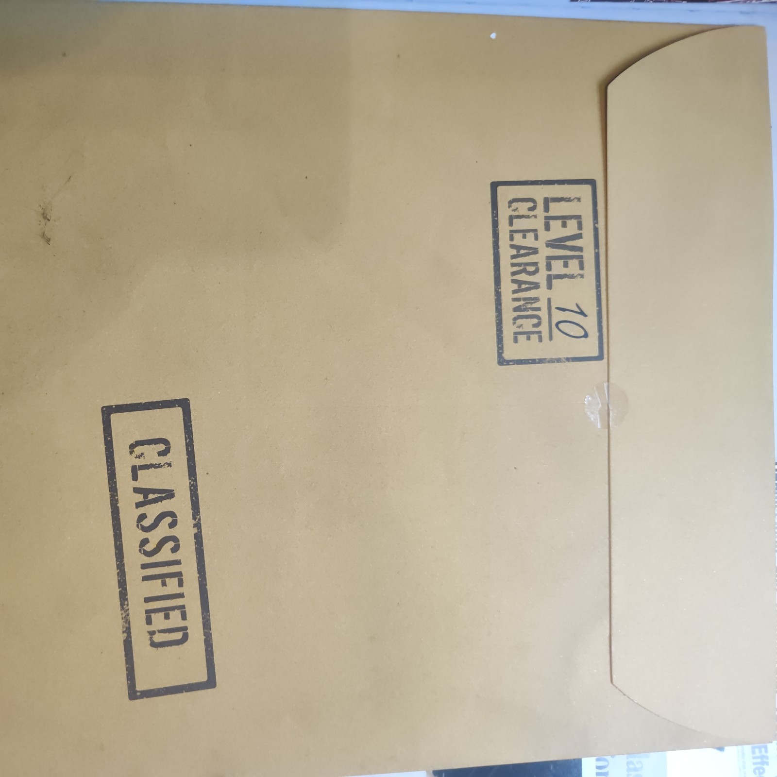 Fringe : September’s Notebook by Tara Bennett (2013, Hardcover)