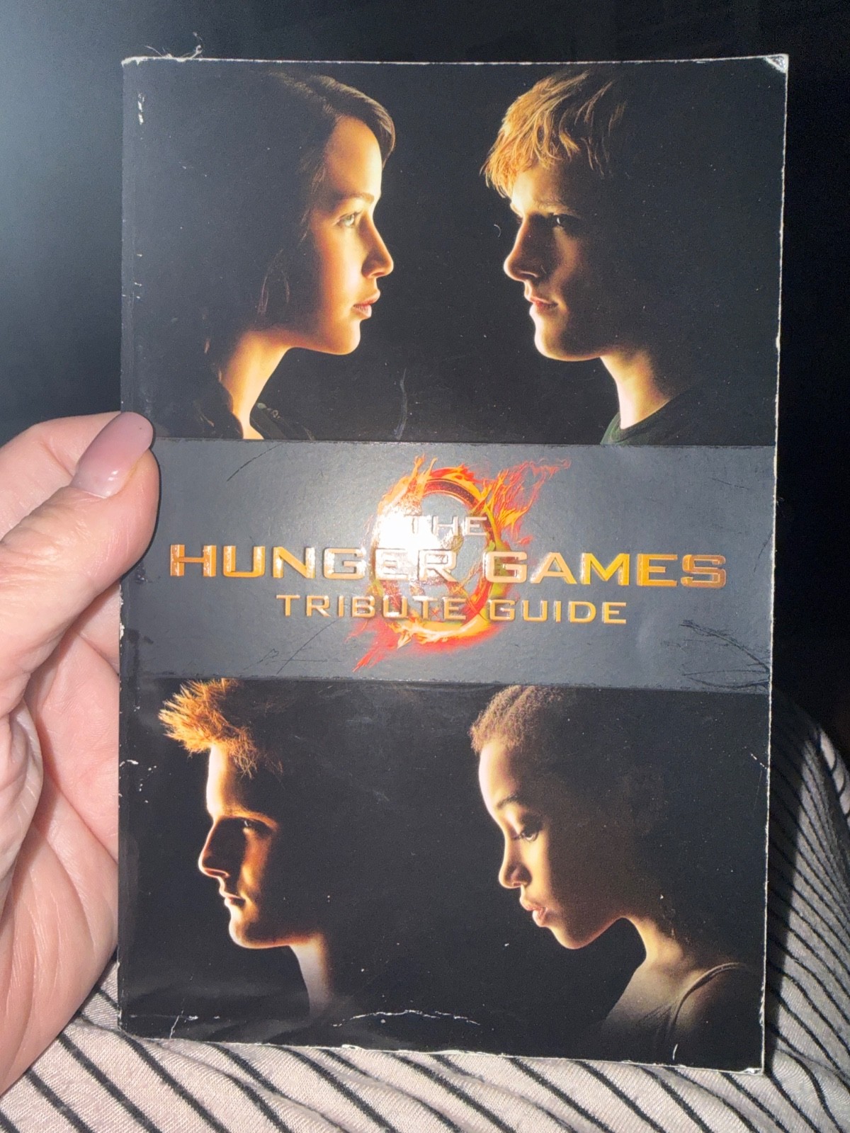 THE HUNGER GAMES Trilogy Hardcover Set Suzanne Collins + Trilogy Guide book