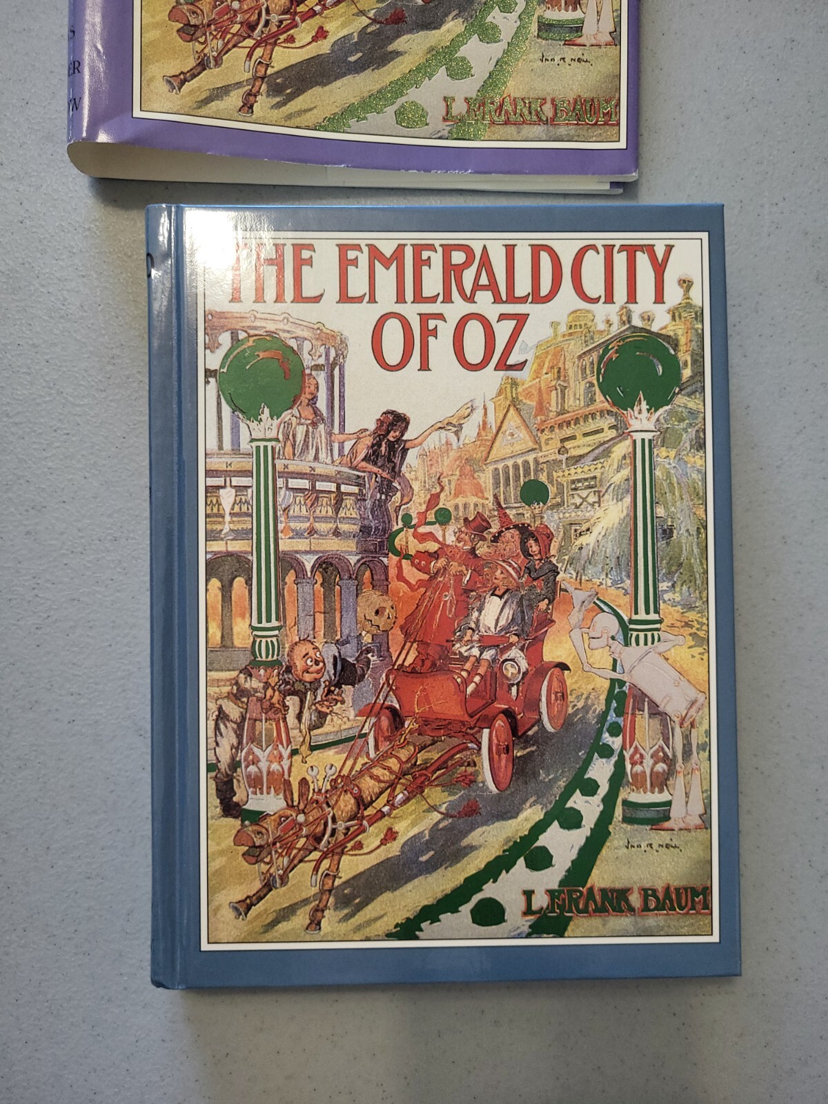 EMERALD CITY OF OZ ~ L Frank Baum HC ~ 1993 16-COLOR PLATES w/metallic green