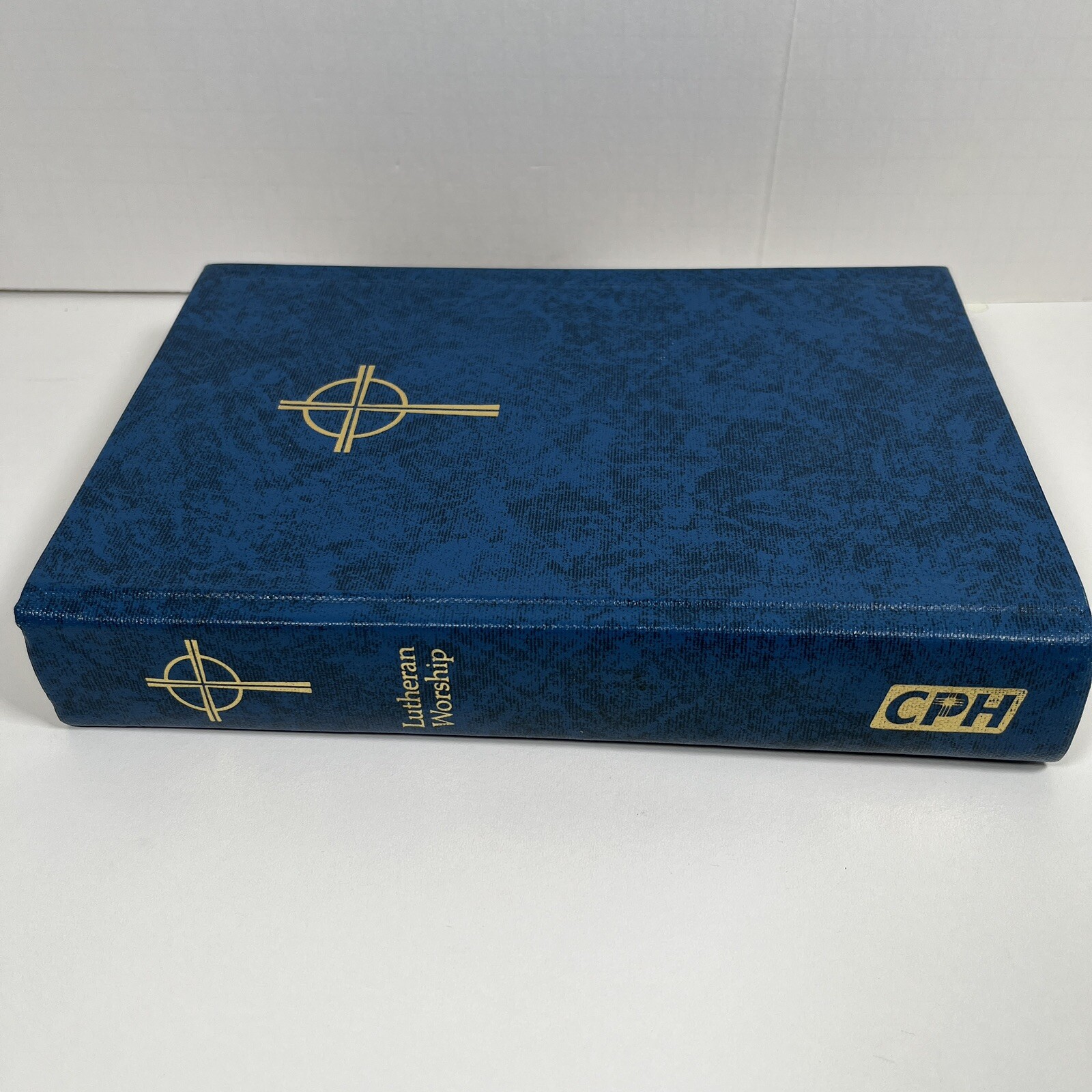 Lutheran Worship 1986 Concordia Publishing House *Back 3-4 Pages Water Damage
