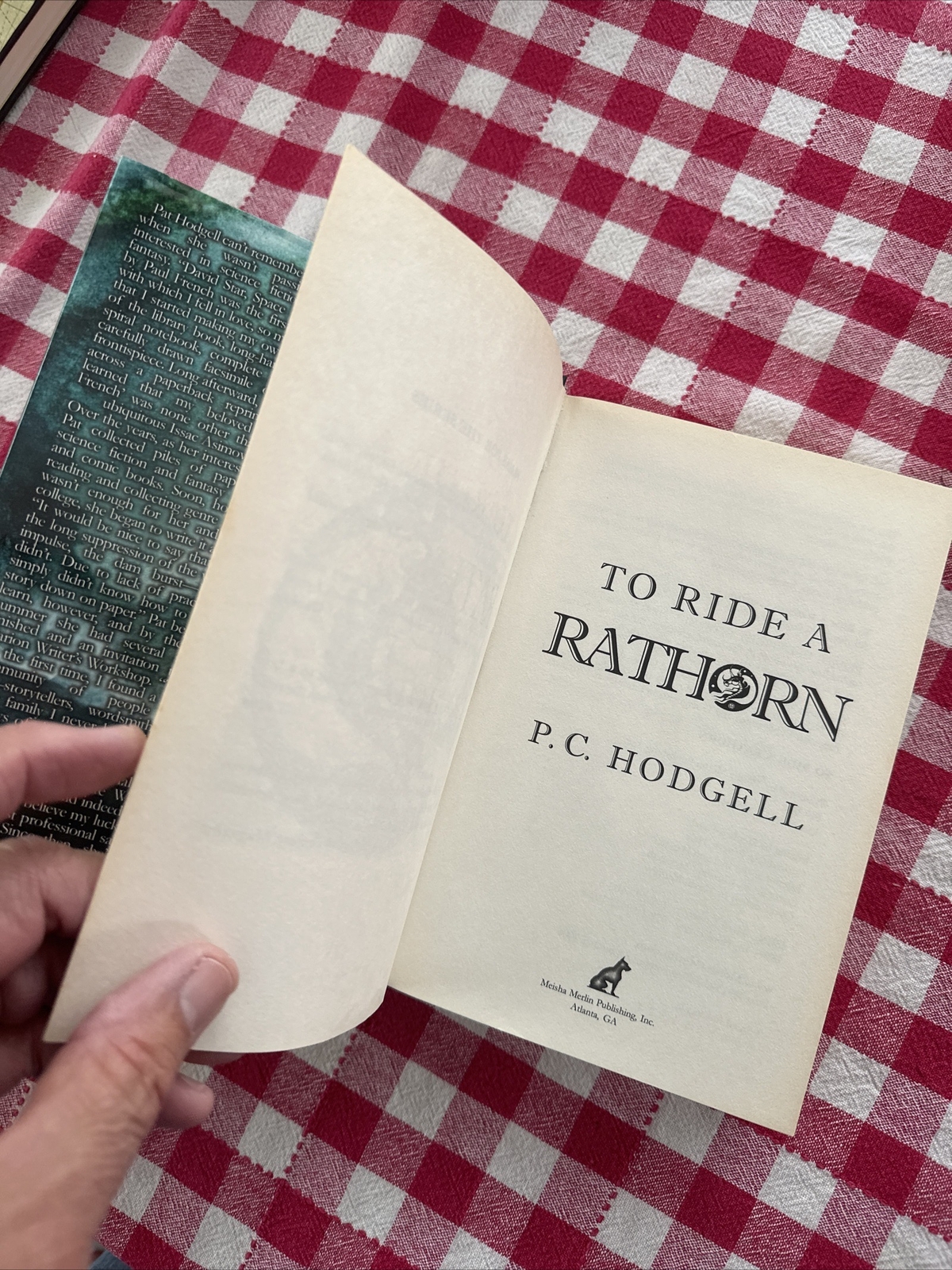 To Ride a Rathorn by Hodgell, P. C.