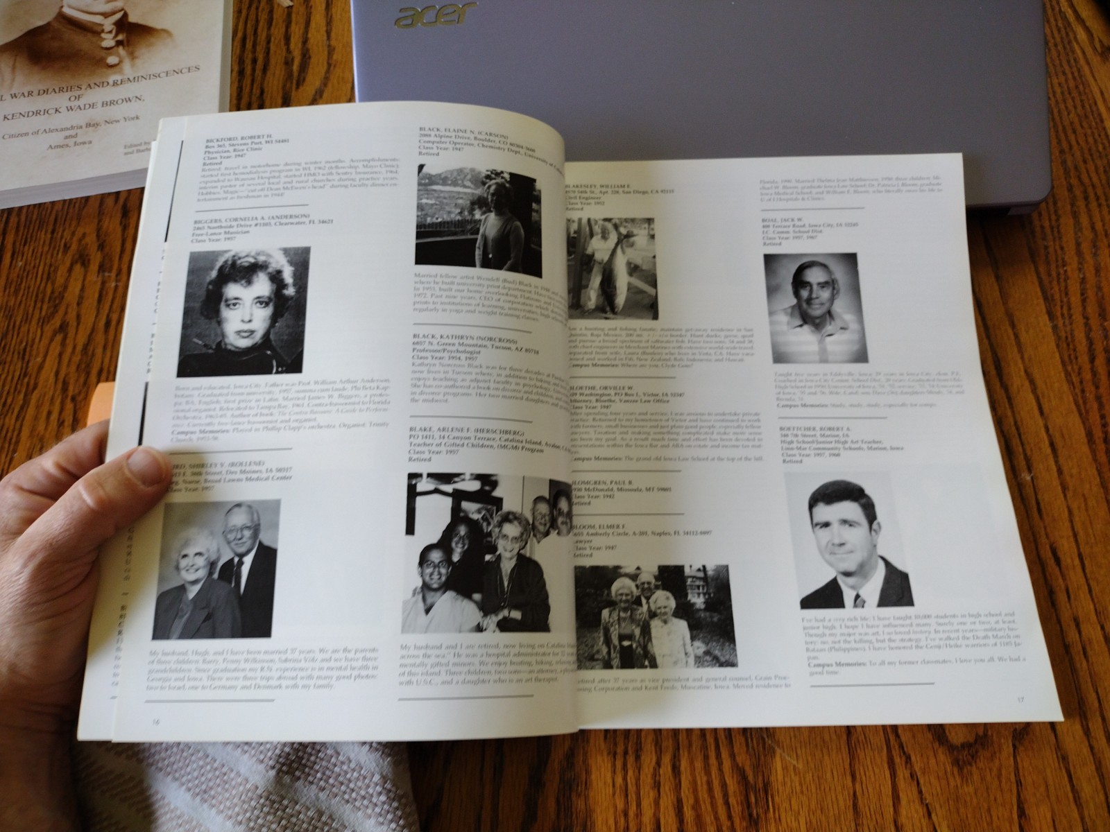 University of Iowa Reunion Yearbook 1997 Classes 1937 1947 1952 1957 127 Pages