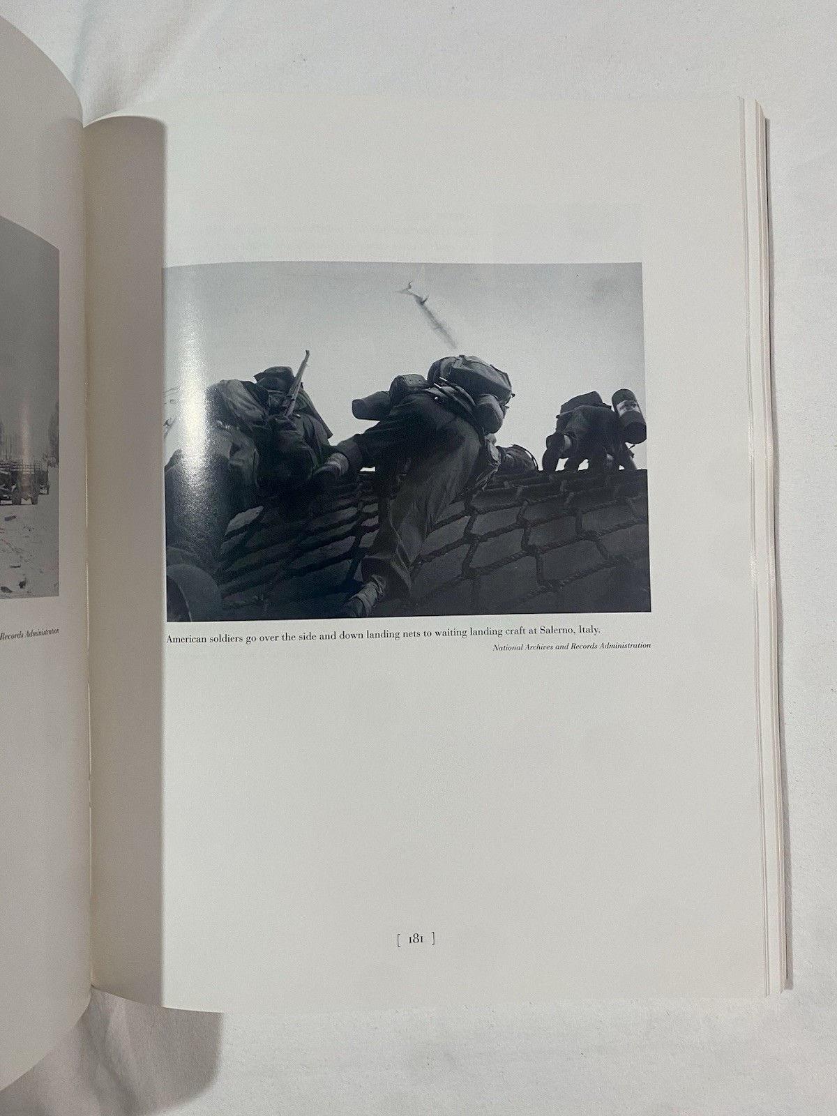 World War II : Personal Accounts; Pearl Harbor to V-J Day by Gary A. Yarrington
