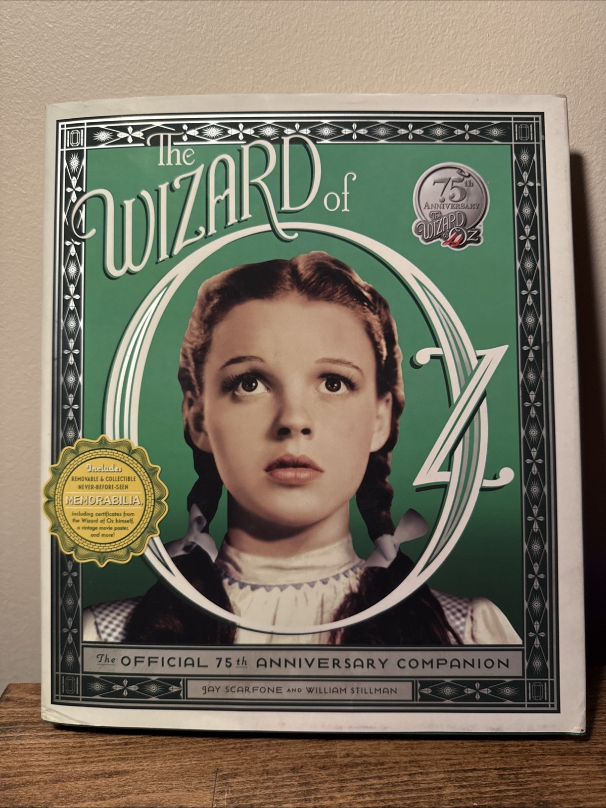 The Wizard of Oz: Official 75th Anniversary Companion Book w/ Memorabilia DS20