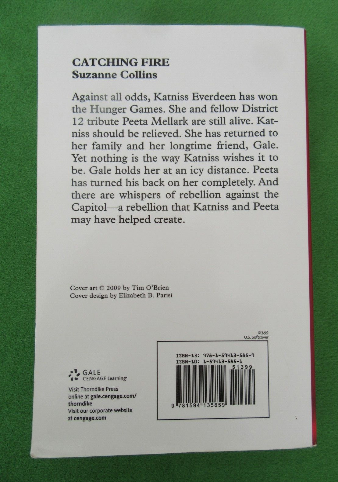 CATCHING FIRE BY SUZANNE COLLINS – #2 HUNGER GAMES; TRADE PB; LARGE PRINT; 2012