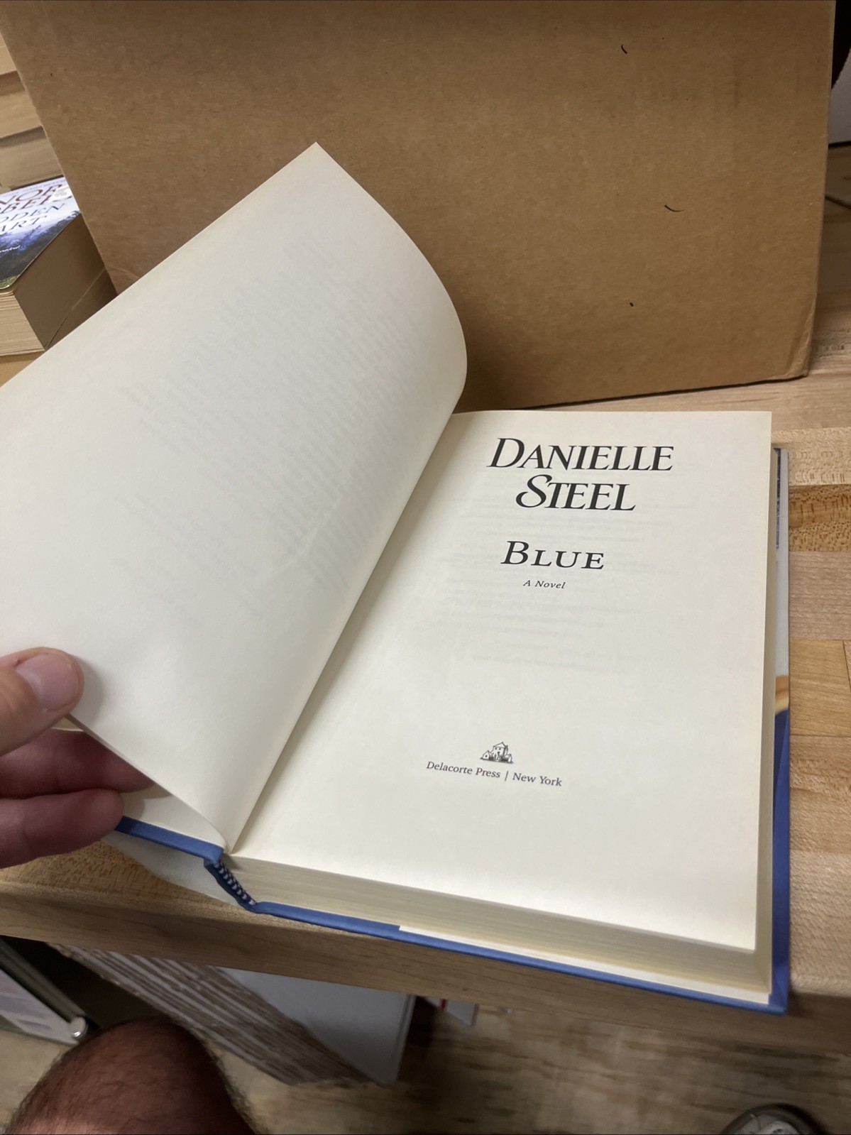 Blue: A Novel – Hardcover By Steel, Danielle – VG Box 71