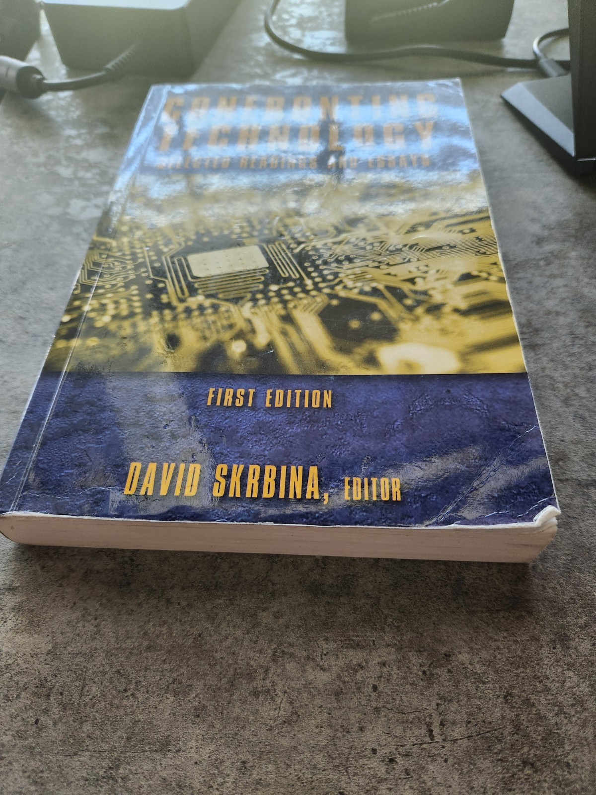 Confronting Technology Selected Readings and Essays (Paperback or Softback) by..