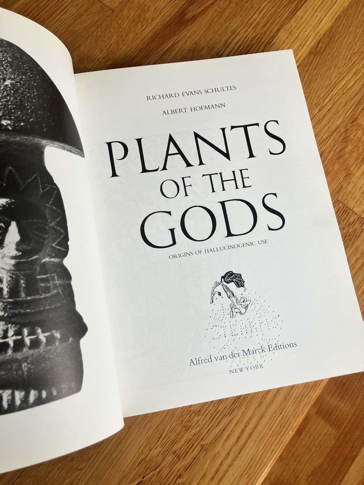 Plants of the Gods: Origins of Hallucinogenic Use – Schultes, Hofmann – 1987 VG