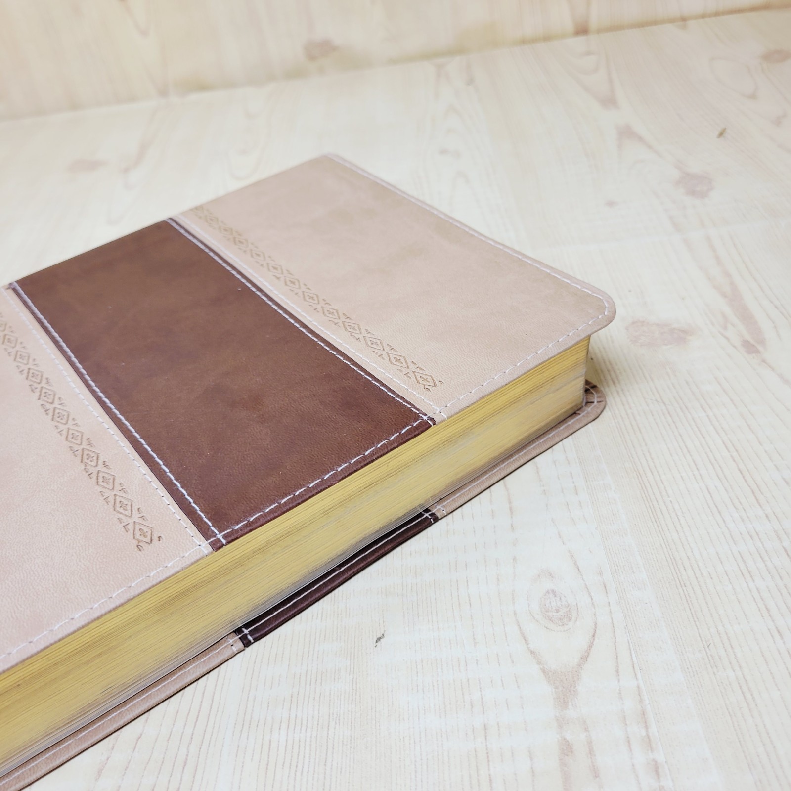 HCSB Apologetics Study Bible Brown DuoTone Simulated Leather