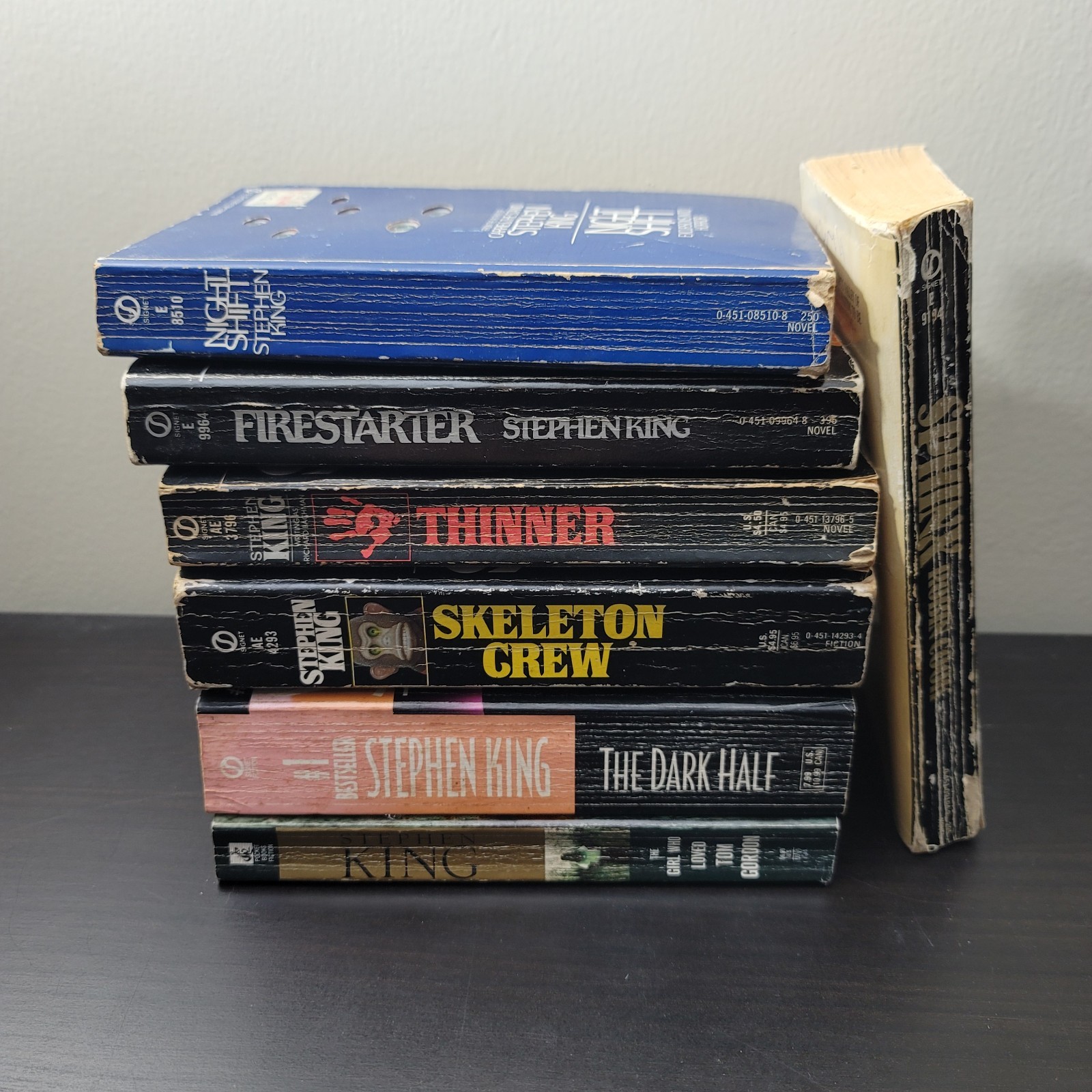 6 Stephen King Paperback book lot – Night Shift, Firestarter, Skeleton Crew more