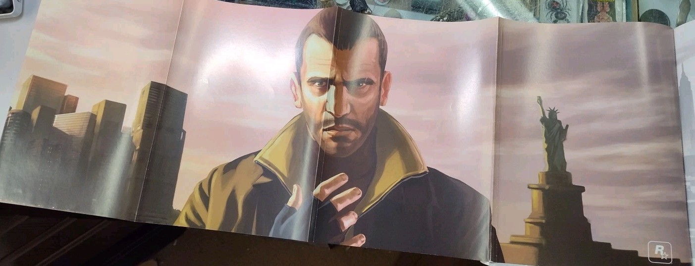 Grand Theft Auto IV 4 GTA IV Strategy Guide Brady Games Complete with Map