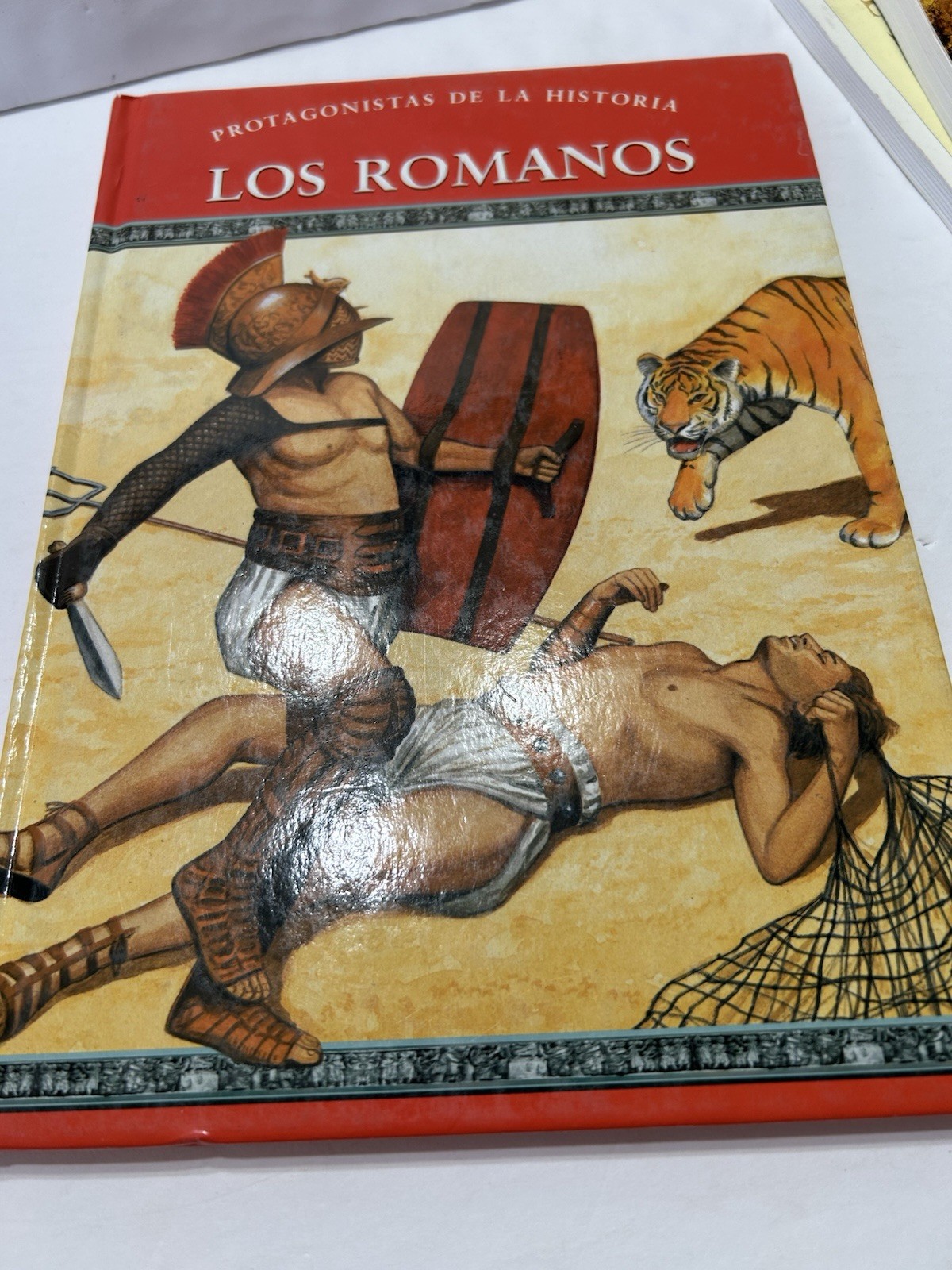 Lot of 2 Spanish Espanol Books Los Romanos Historia Color Hardbacks Children