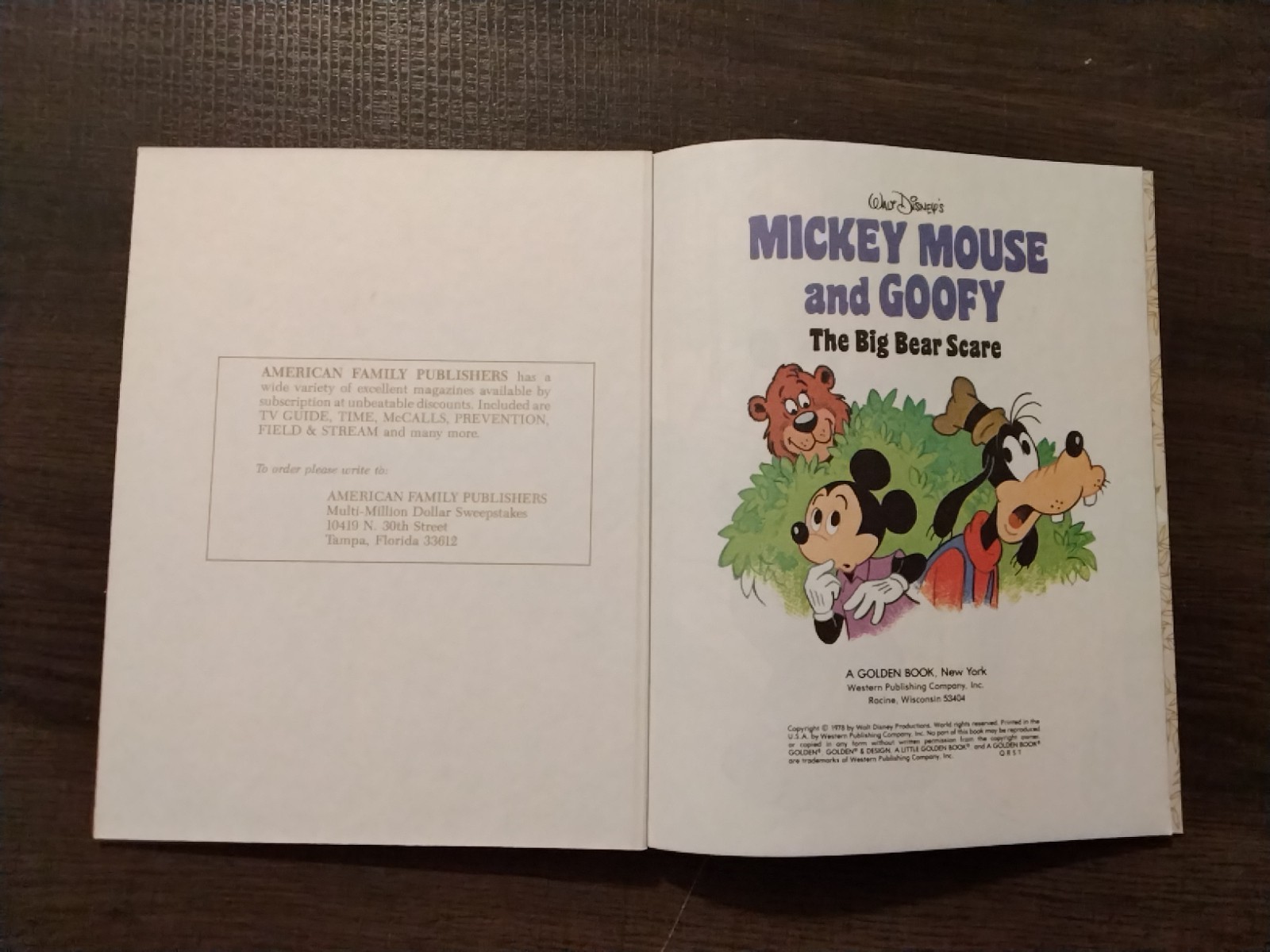 A Little Golden Book-Walt Disney’s-Mickey Mouse And Goofy The Big Bear Scare