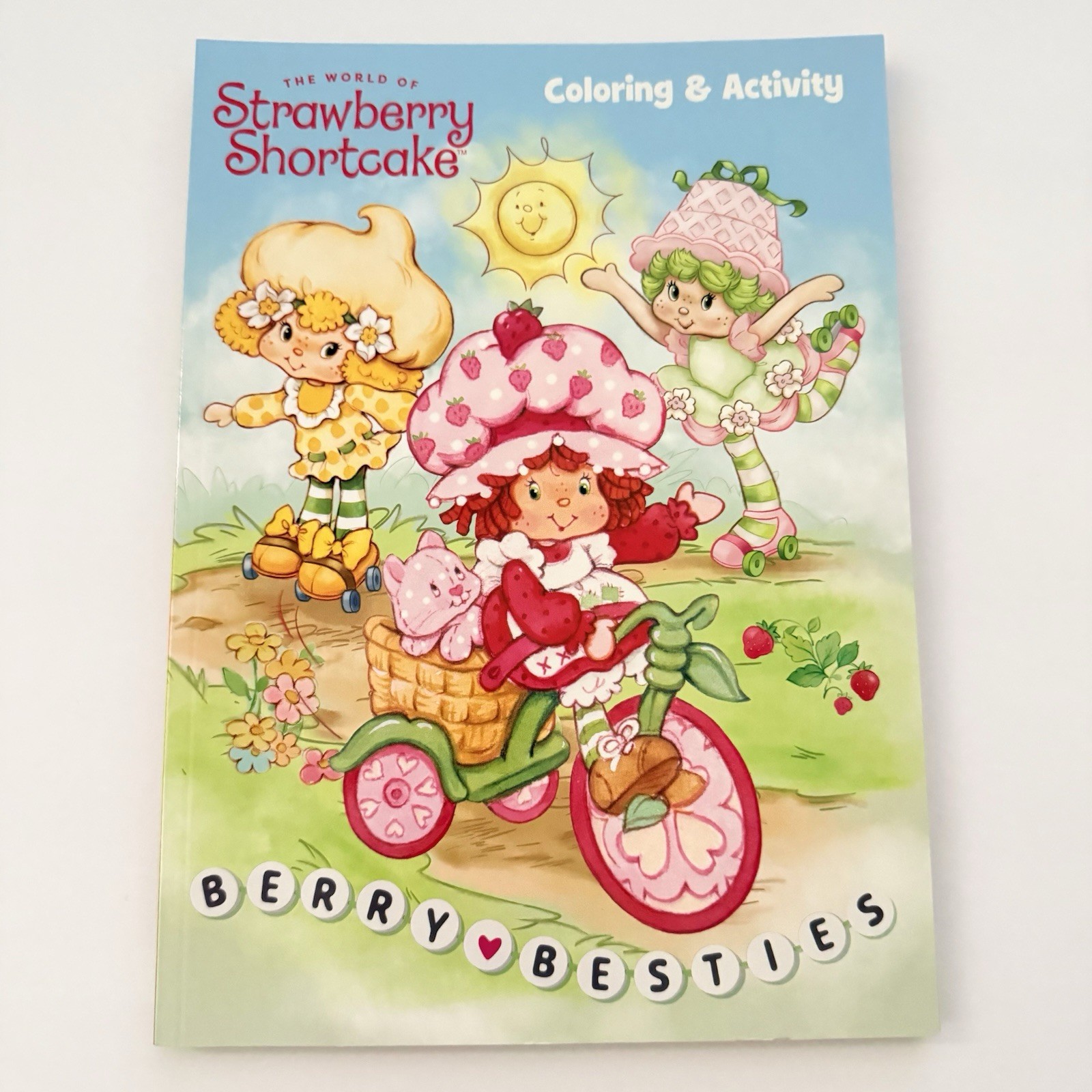 🍓THE WORLD of STRAWBERRY SHORTCAKE 🍓BERRY BESTIES Coloring & Activity Book