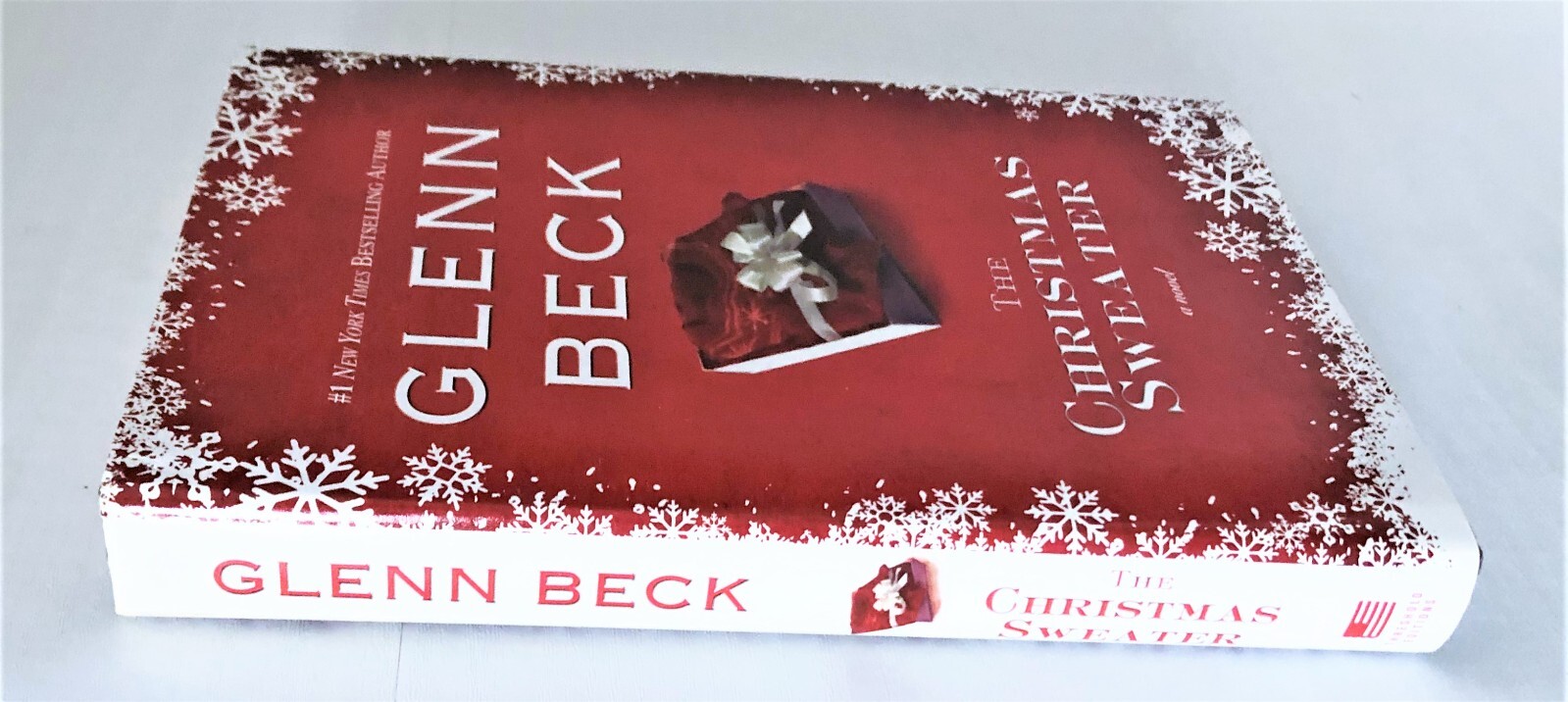 The Christmas Sweater by Kevin Balfe, Glenn Beck and Jason Wright (2008 Book)