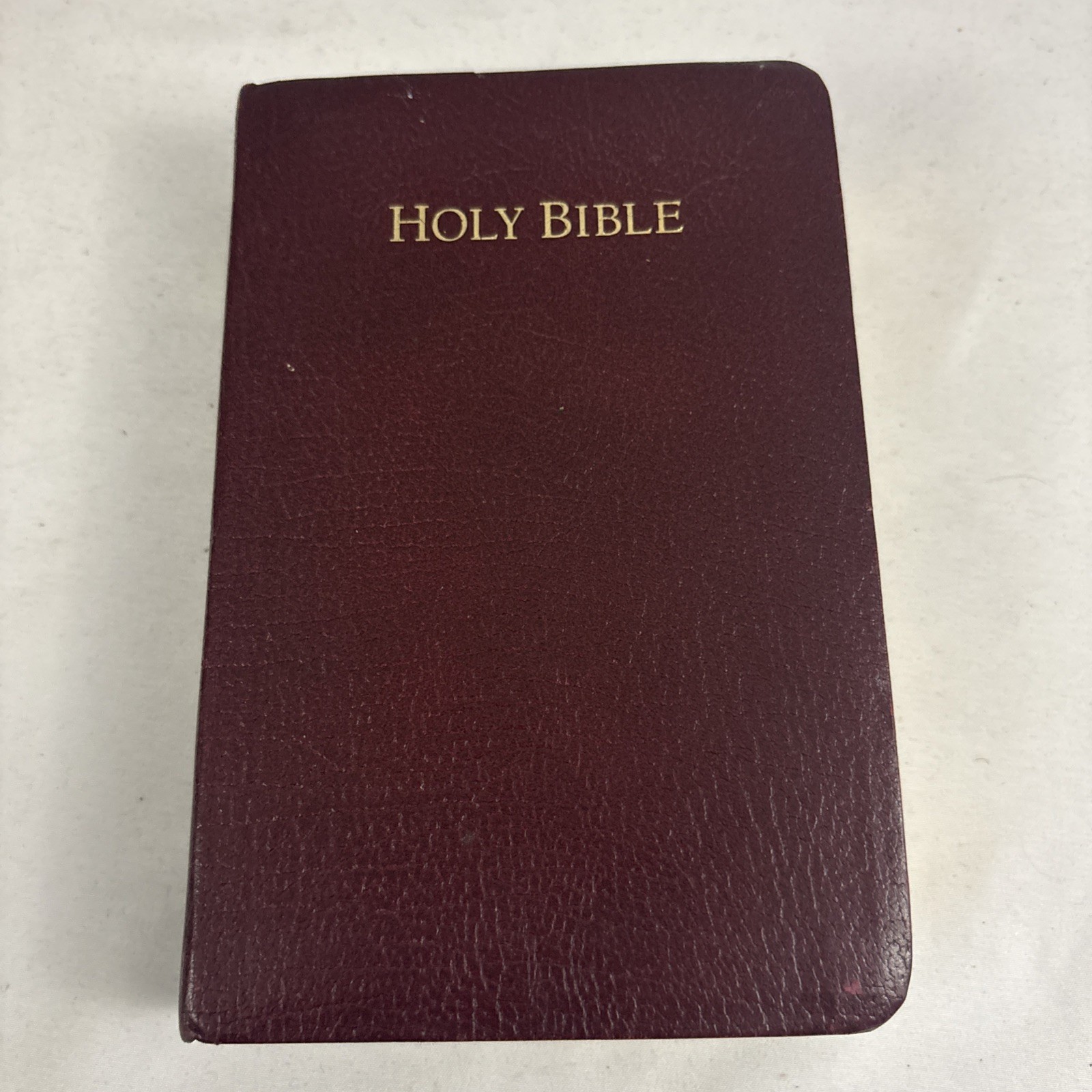 Holy Bible NKJV Compact Red Letter Nelson 5225BG Burgundy Bonded Leather 1982