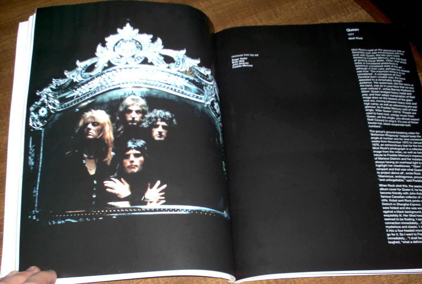 Icons of Pop by Philip Hoare, 1958 – 1999 @ NPG, ISBN 1-86154-150-3