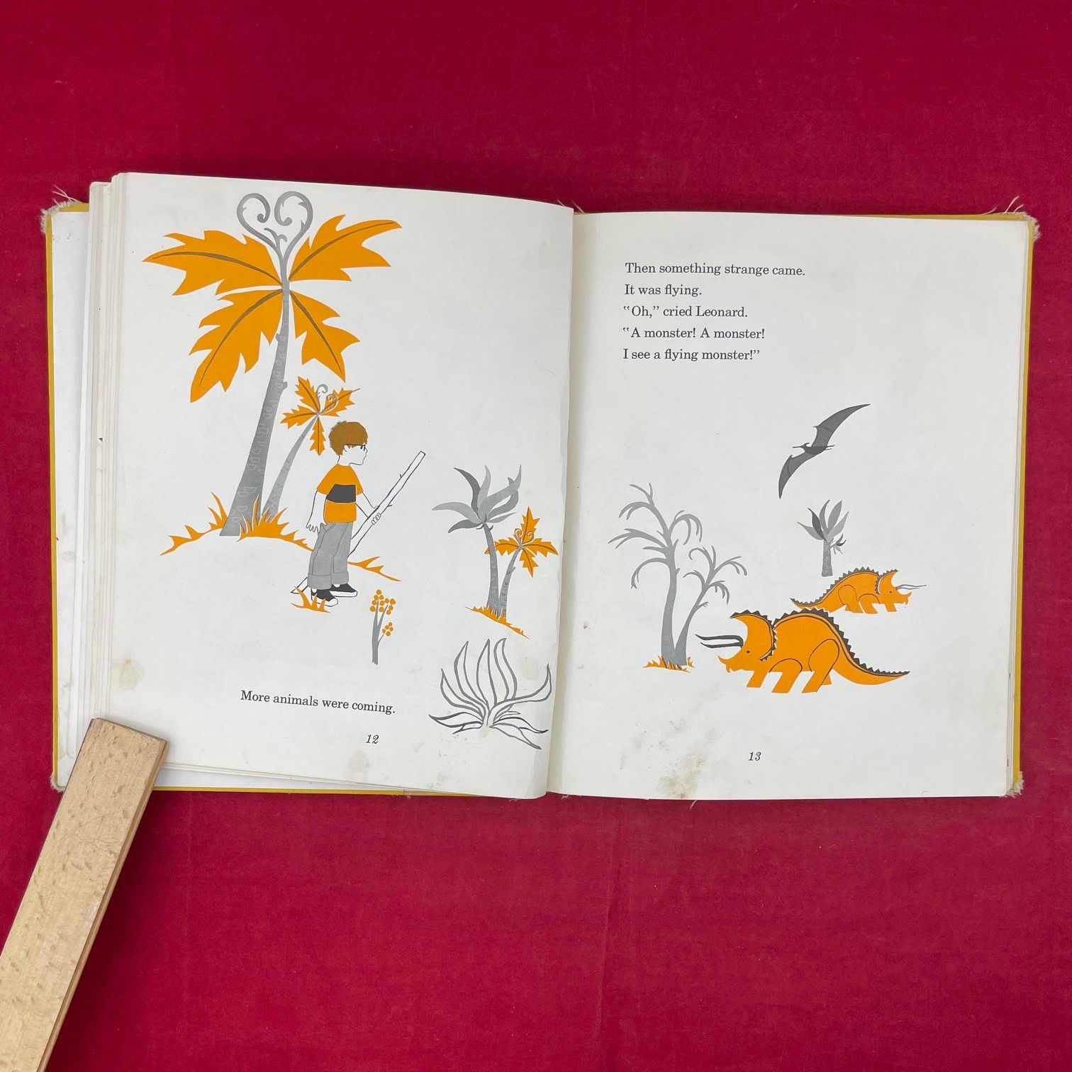 Vintage 1965 Leonard Visits Dinosaur Land Gene Darby Hardcover Book – Discard