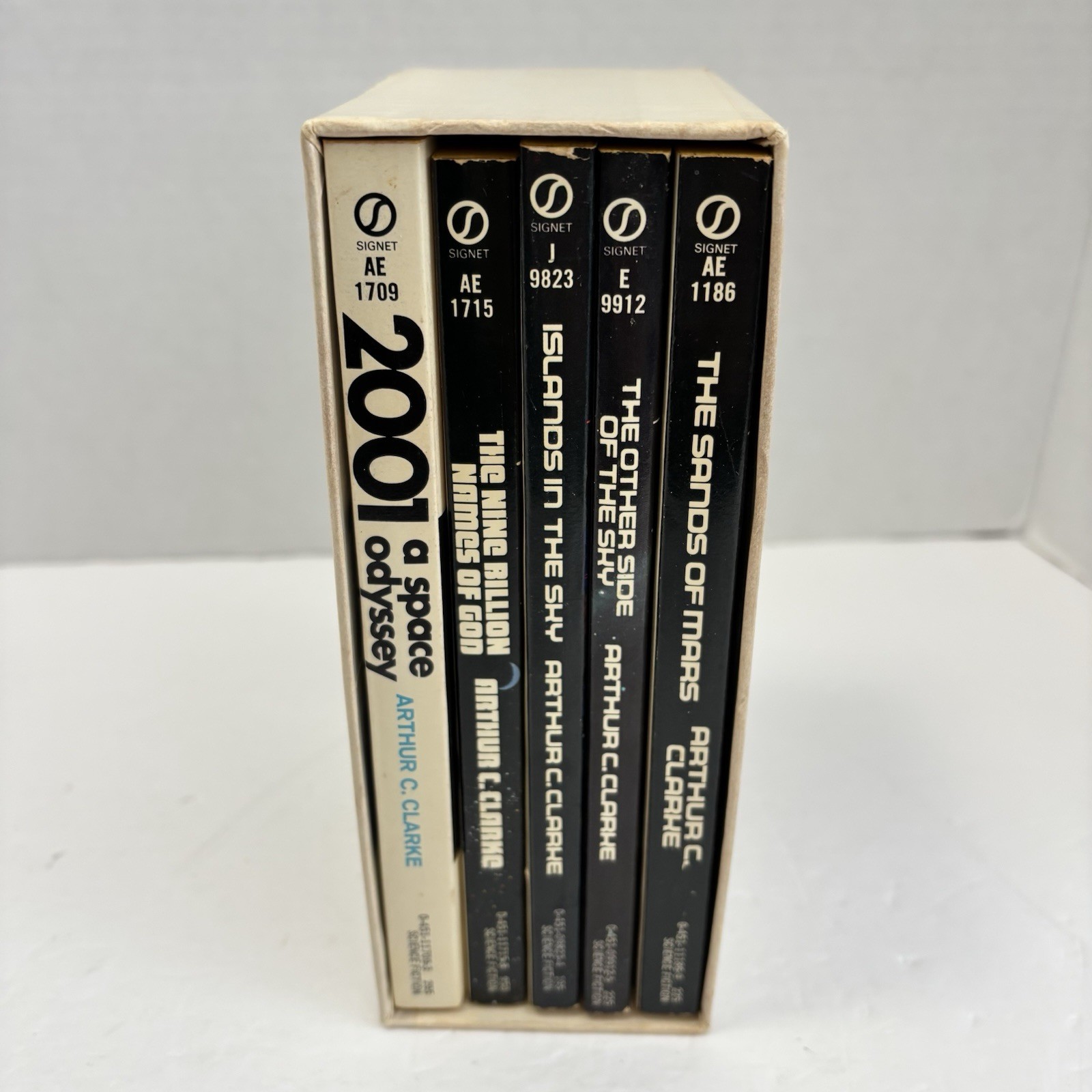 Arthur C. Clarke: A Master’s Collection 5-Book Paperback Box Set A Space Odyssey