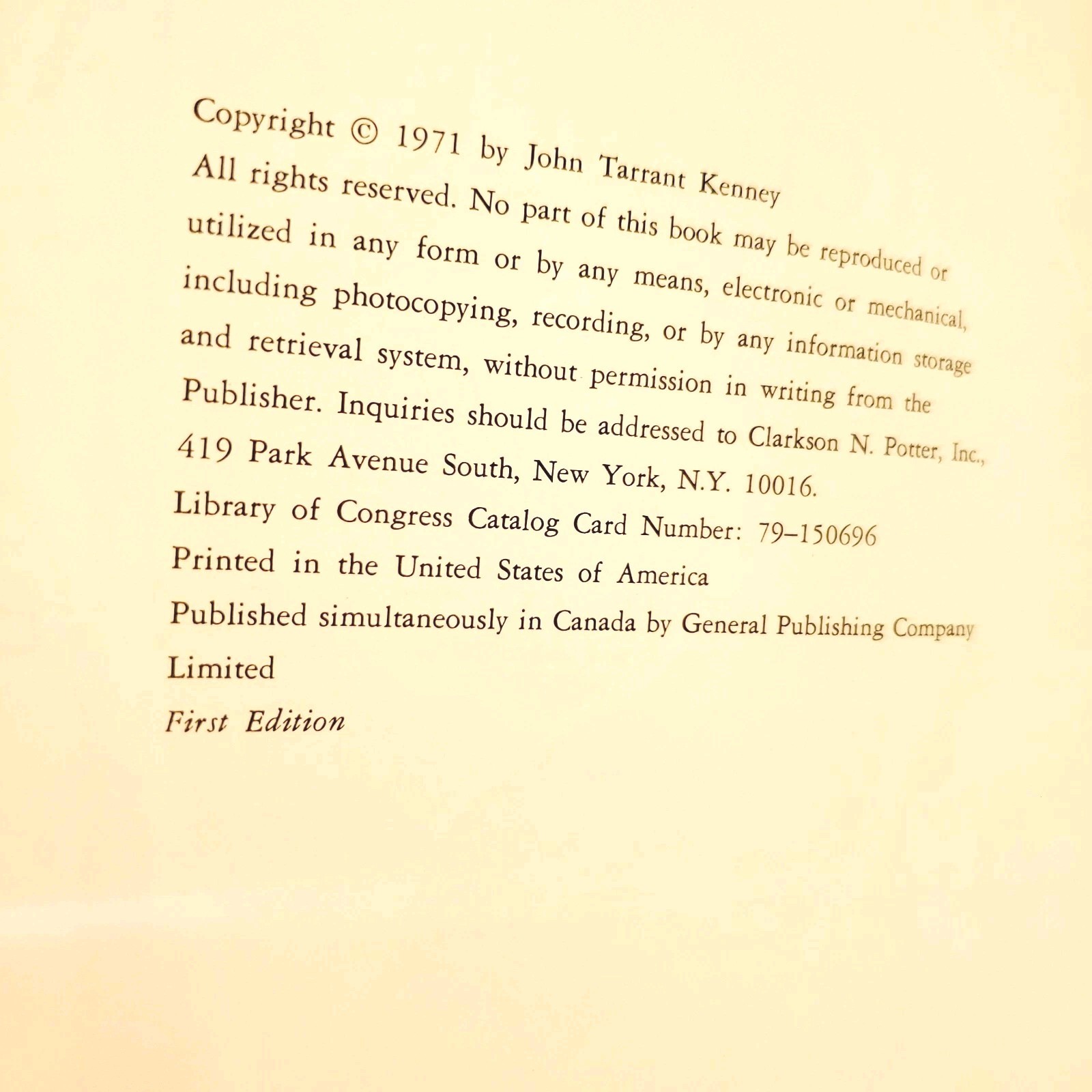 True 1st Ed FINE The Hitchcock Chair John T Kenney HC DJ 1971 411 Photos 8.5×11″