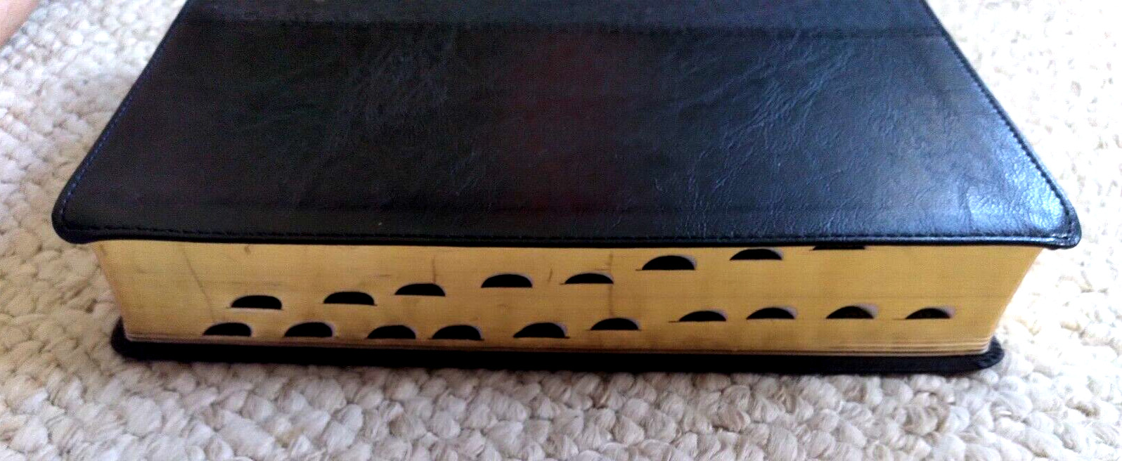 2017 Holy Bible KJV Giant Print Gold Edge RED LETTER Bible by Christian Art Gift