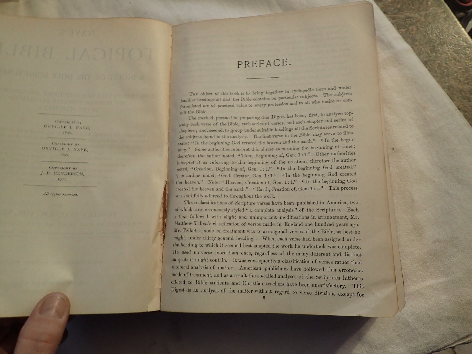 Vintage 1921 Nave’s Topical Bible Thumb INDEXED gilt edge