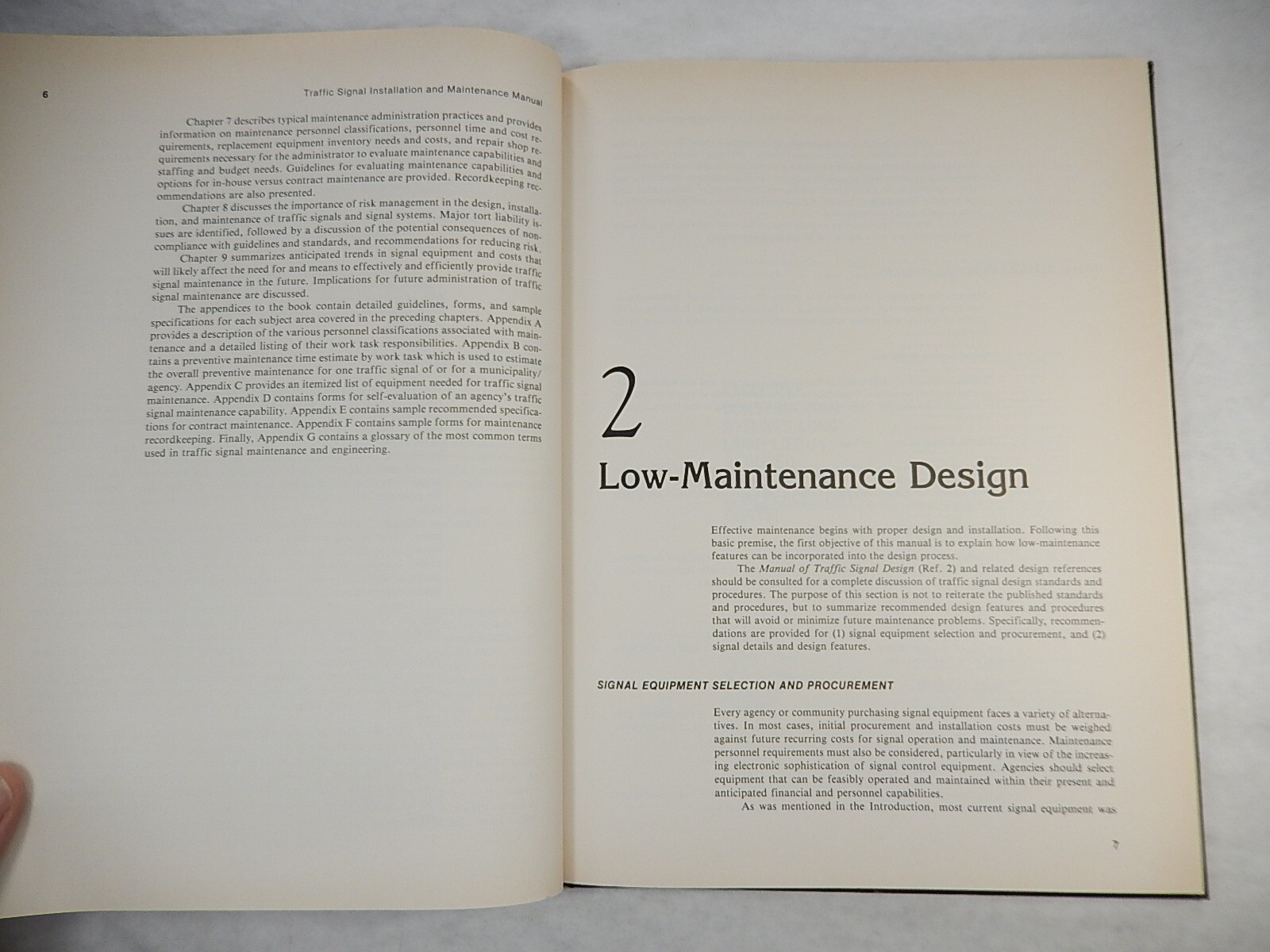 Traffic Signal Installation and Maintenance Manual by James M. Giblin, 1989