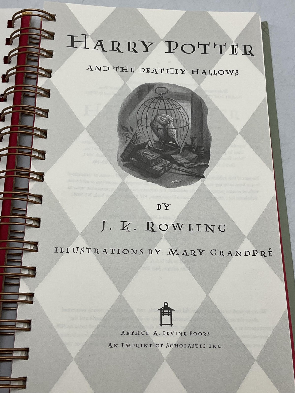 HARRY POTTER AND THE DEATHLY HALLOWS J K ROWLING ARTHUR A LEVINE 2007 SPIRAL