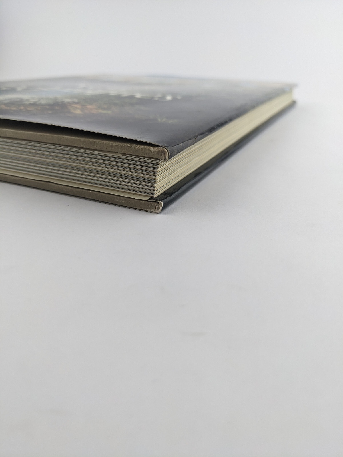 New Techniques – The Grand Tour – Volume 1977 Hardcover / Dust Jacket